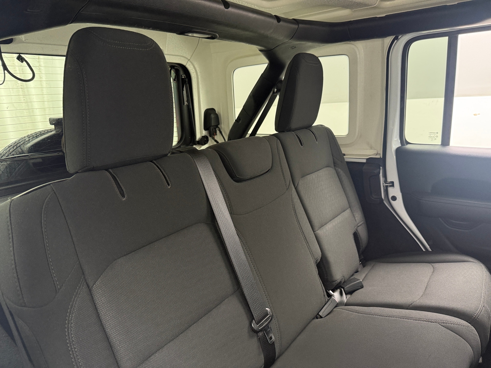 Thumbnail: 2019 Jeep Wrangler - 6