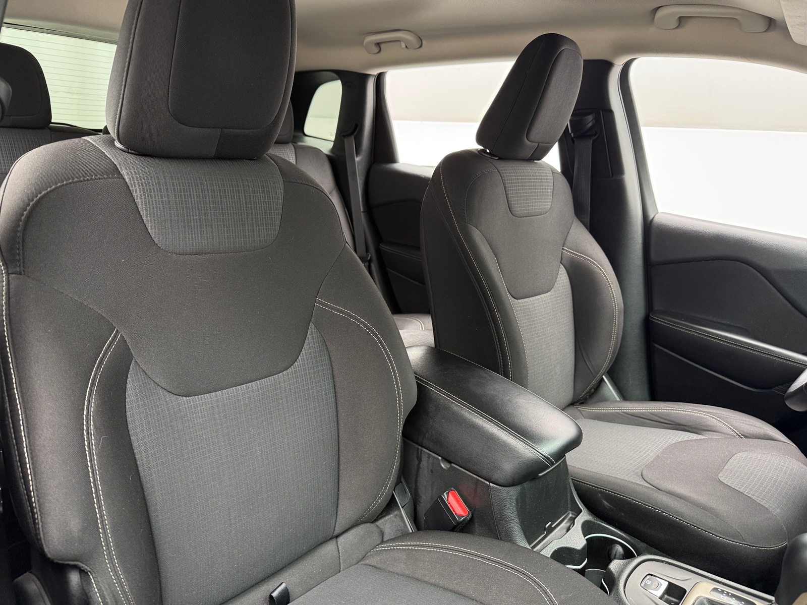 Thumbnail: 2015 Jeep Cherokee - 2