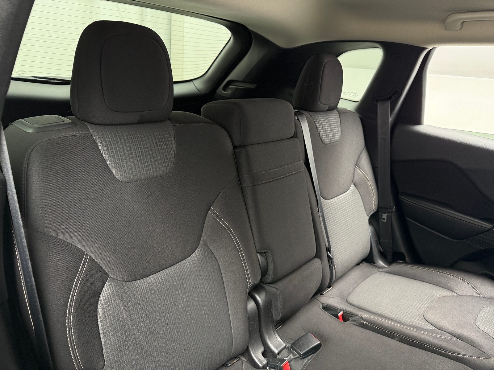 Thumbnail: 2015 Jeep Cherokee - 6