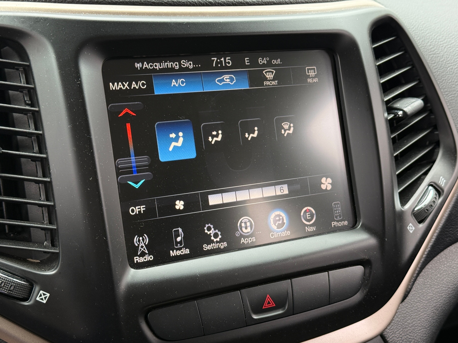 Thumbnail: 2015 Jeep Cherokee - 4