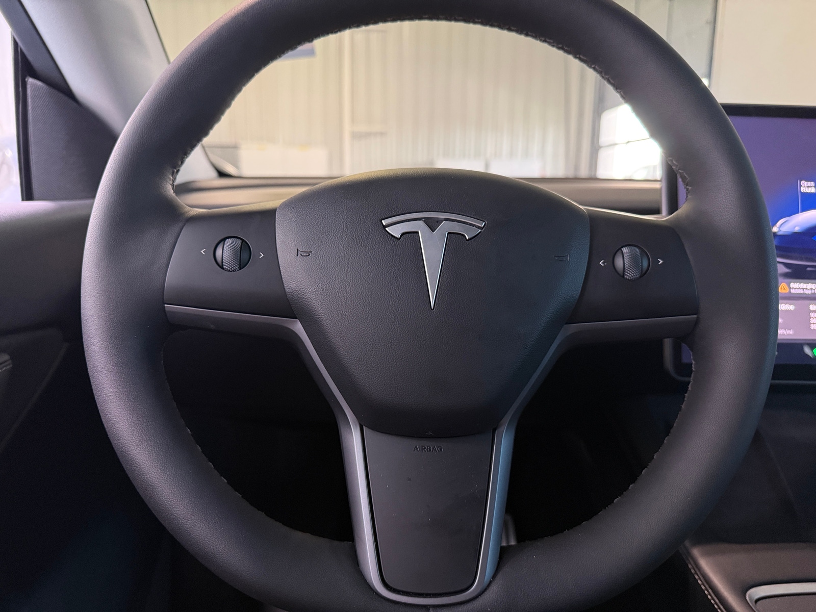 Thumbnail: 2022 Tesla Model Y - 4