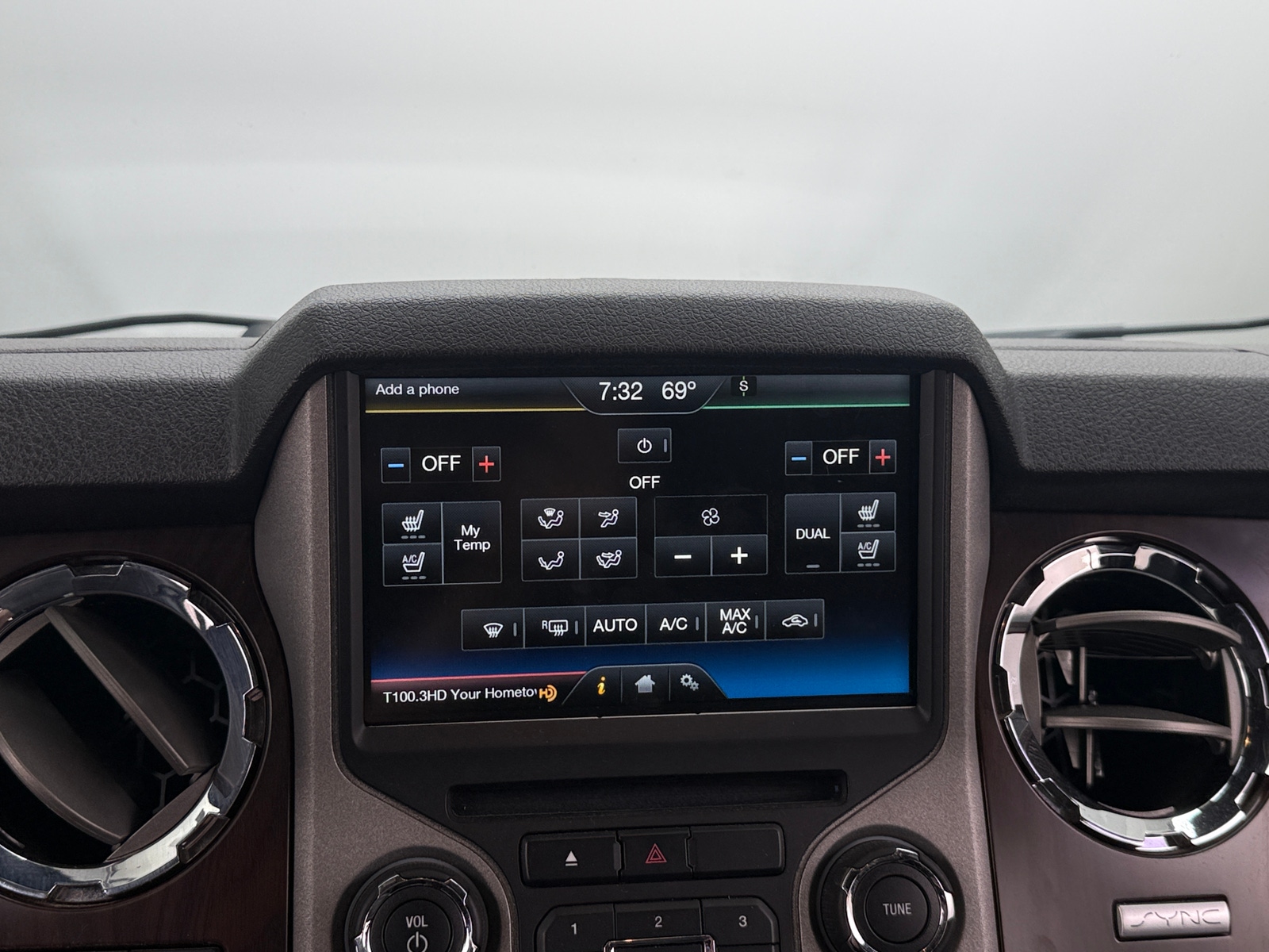 Thumbnail: 2016 Ford Econoline - 3