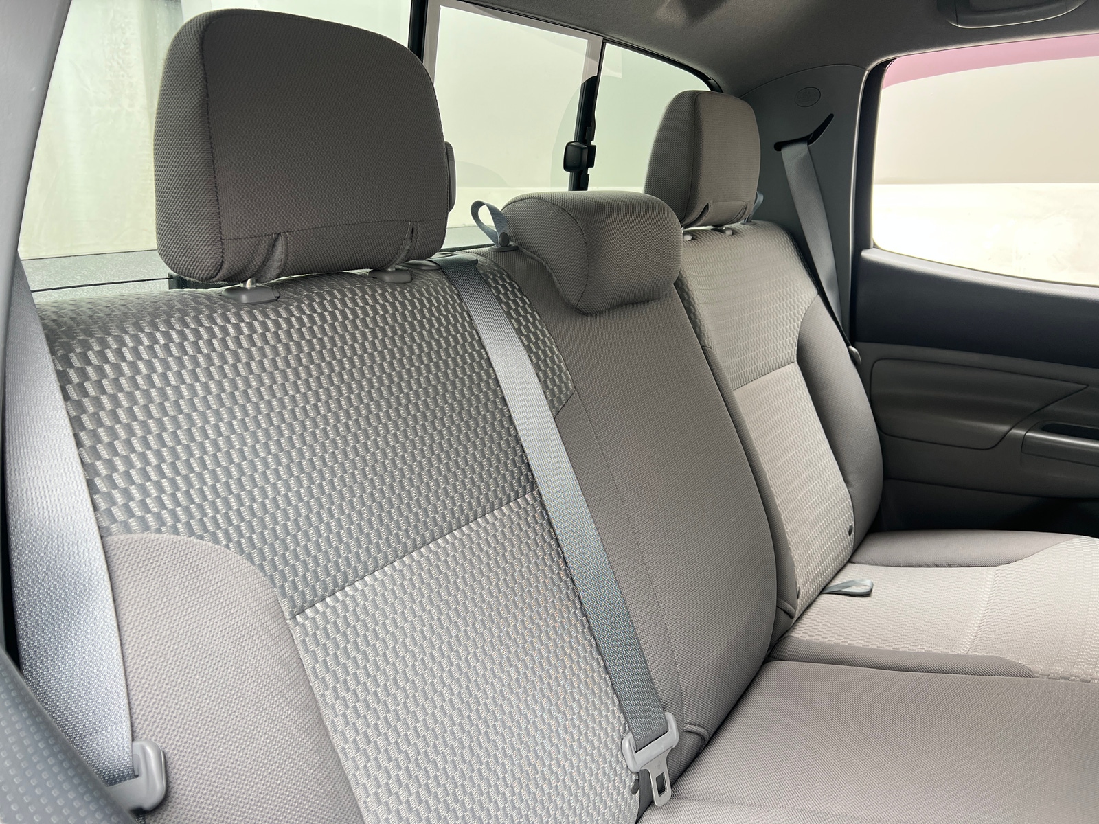 Thumbnail: 2015 Toyota Tacoma - 6