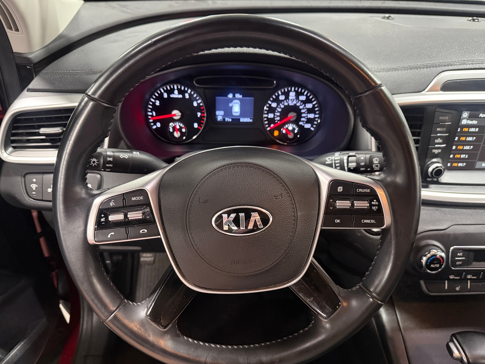 Thumbnail: 2020 Kia Sorento - 5