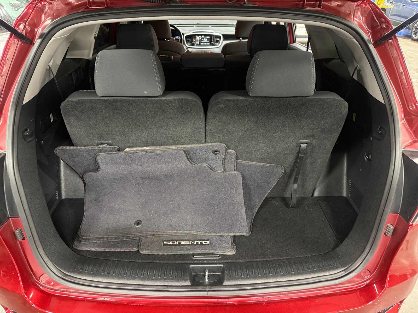 Thumbnail: 2020 Kia Sorento - 7