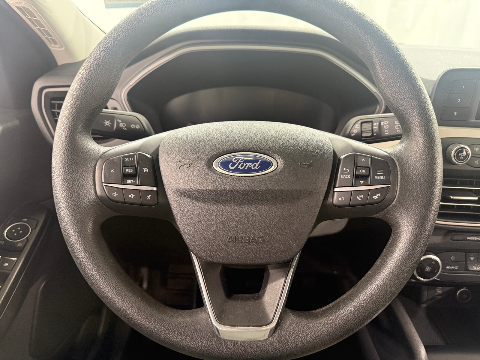 Thumbnail: 2021 Ford Escape - 5