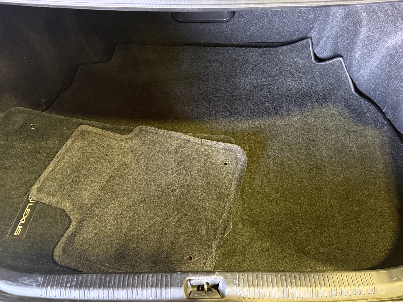 Thumbnail: 2011 Lexus ES - 6