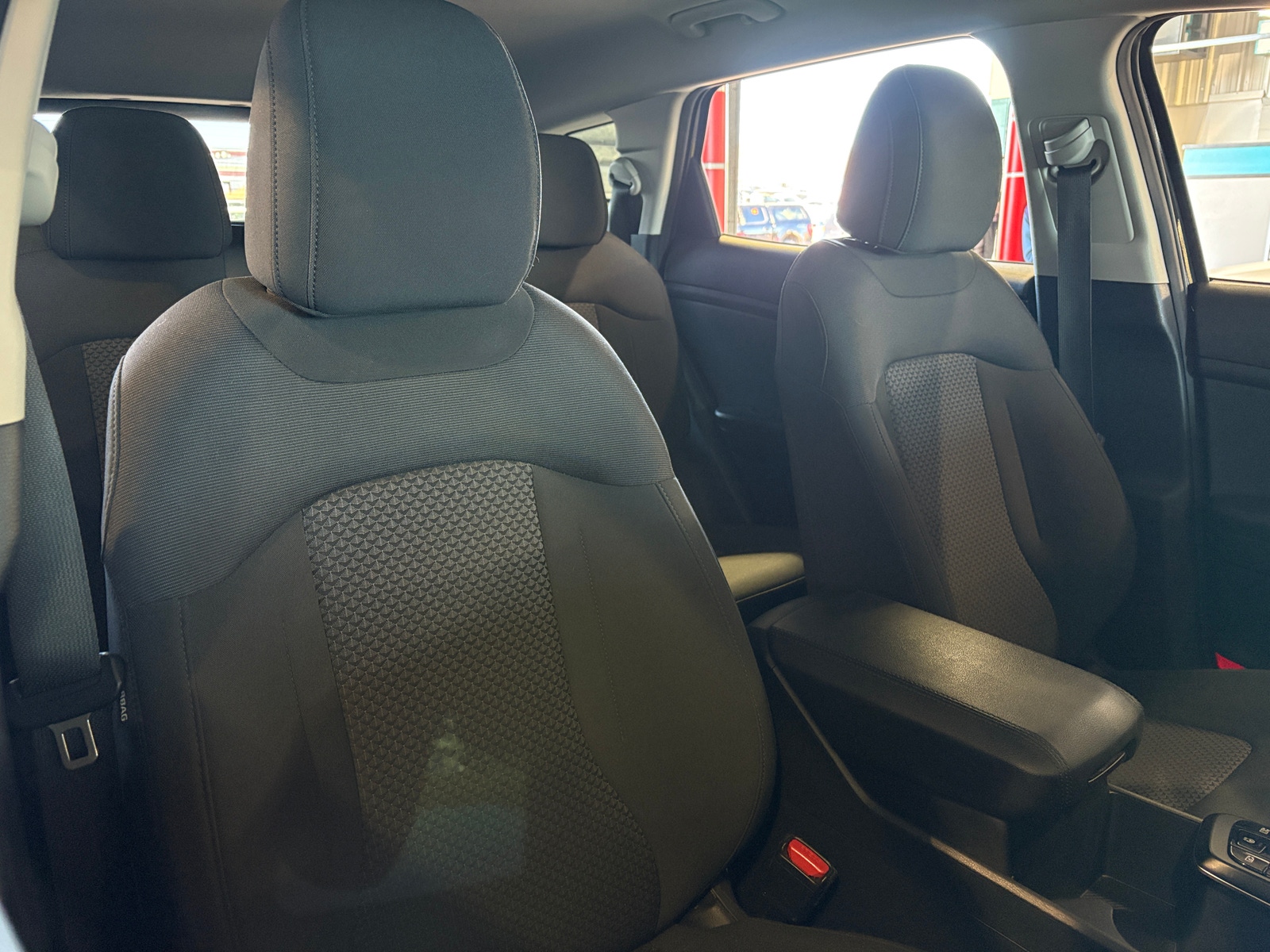 Thumbnail: 2025 Kia Sportage - 2