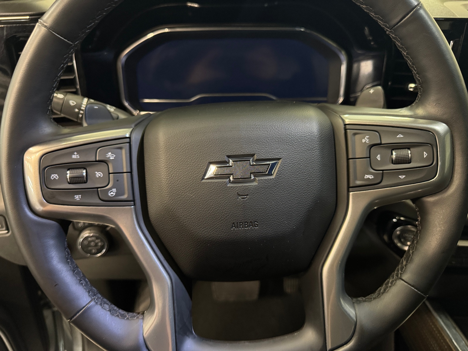 Thumbnail: 2025 Chevrolet Silverado 1500 - 5