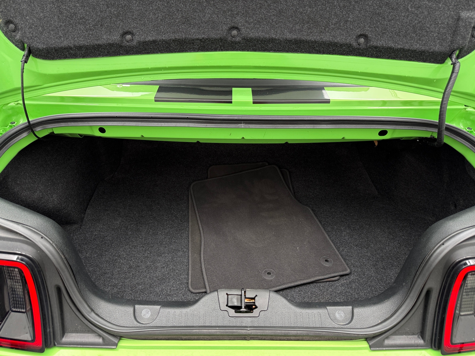 Thumbnail: 2013 Ford Mustang - 5