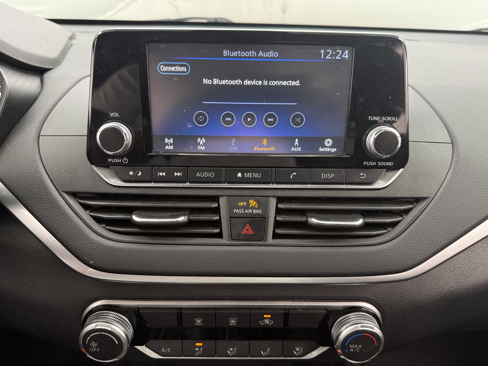 Thumbnail: 2022 Nissan Altima - 4