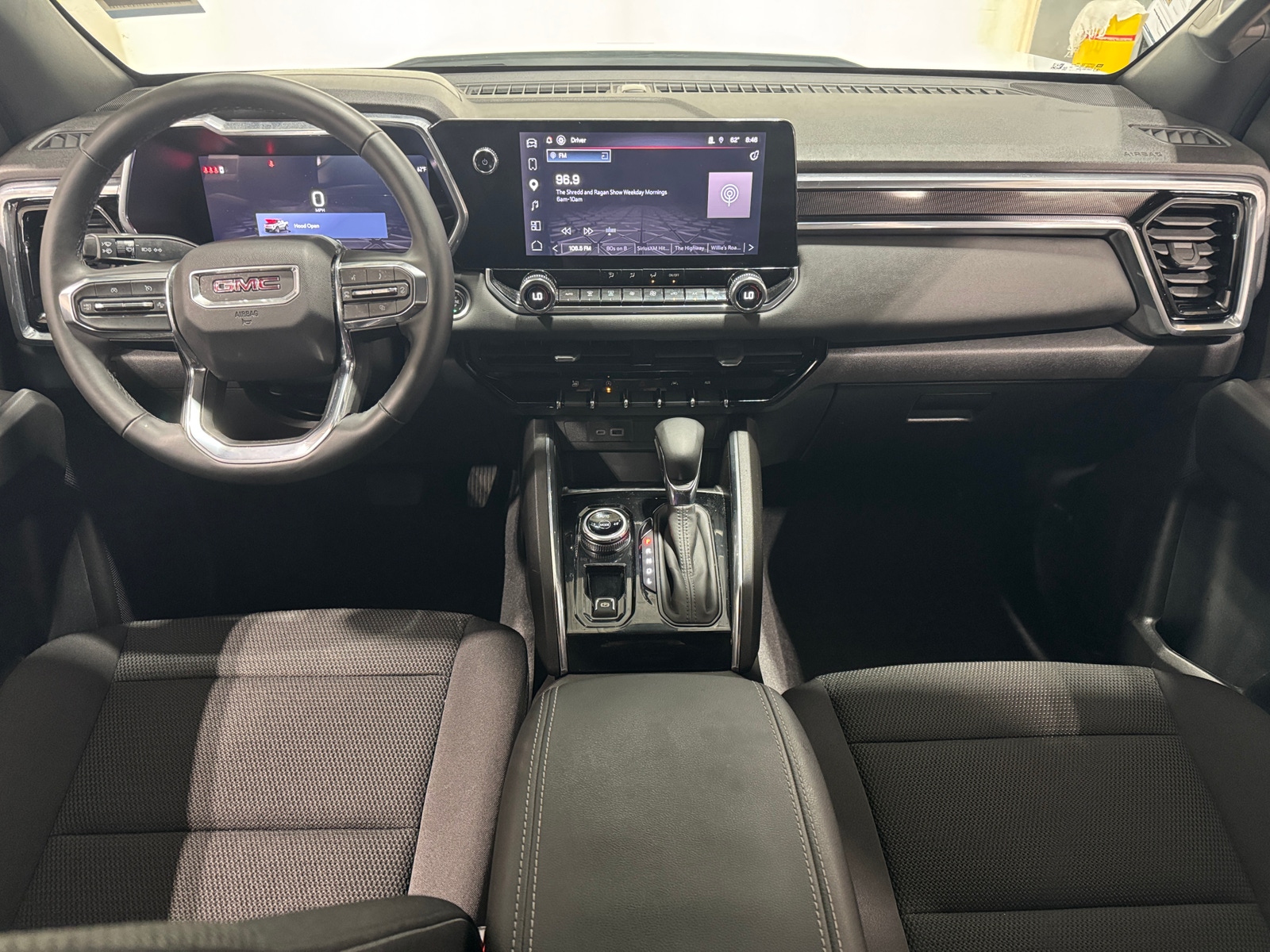 Thumbnail: 2024 GMC Canyon - 3