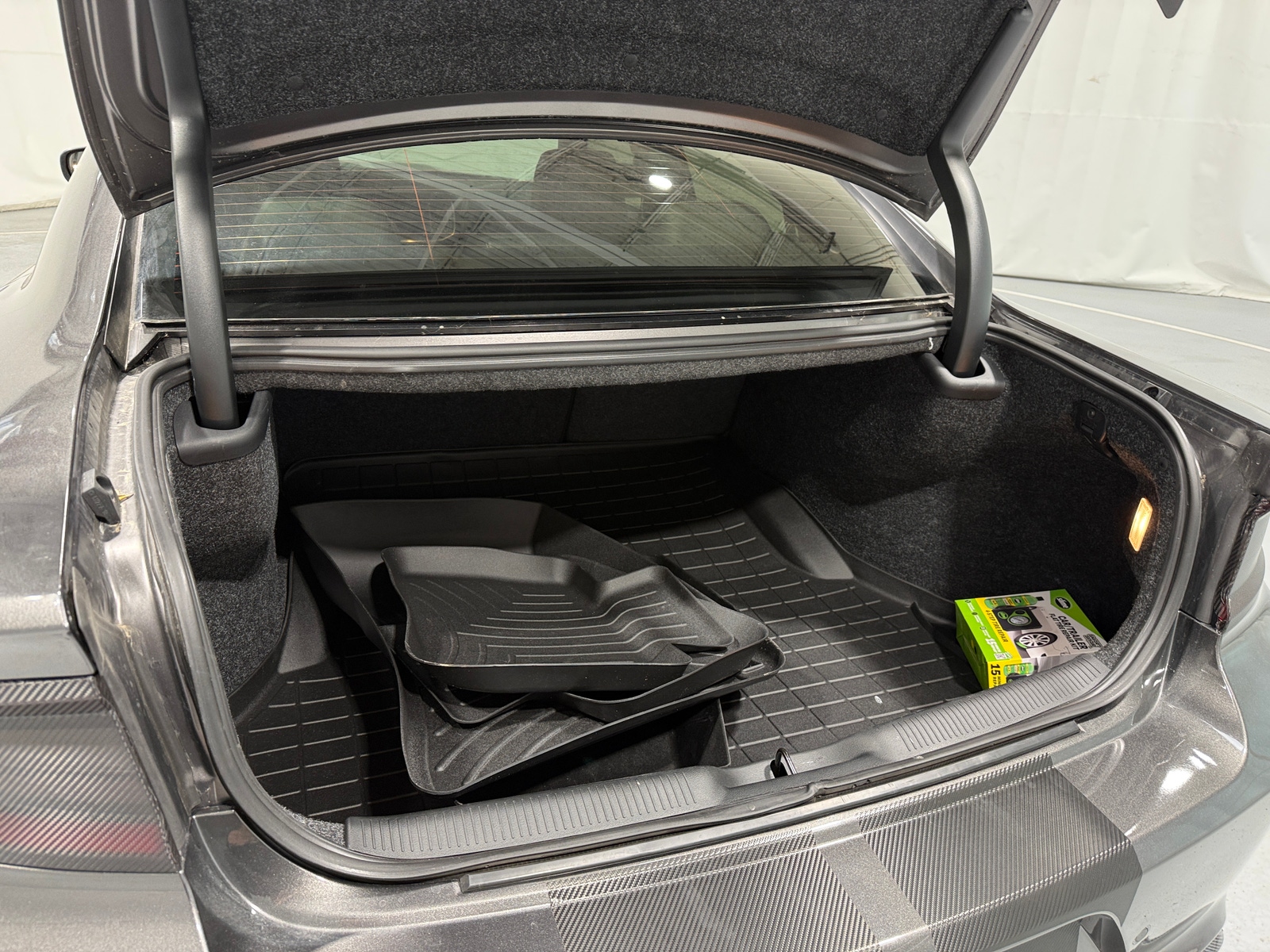 Thumbnail: 2018 Dodge Charger - 6