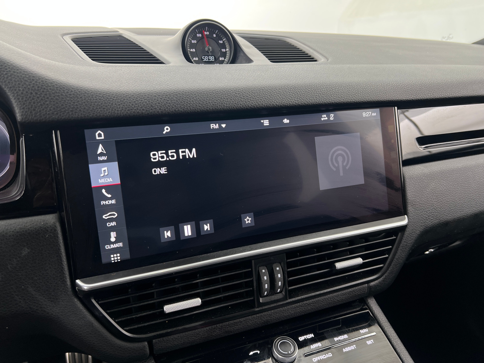 Thumbnail: 2020 Porsche Cayenne - 3