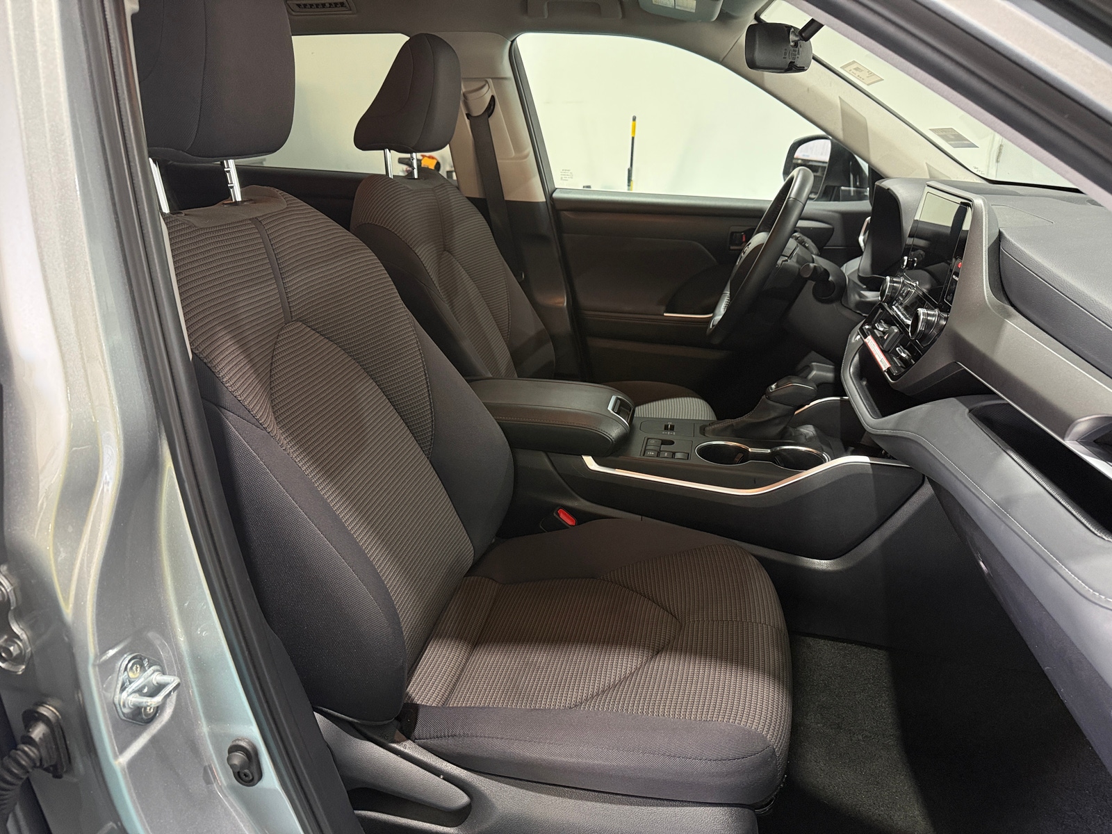 Thumbnail: 2025 Toyota Highlander - 2