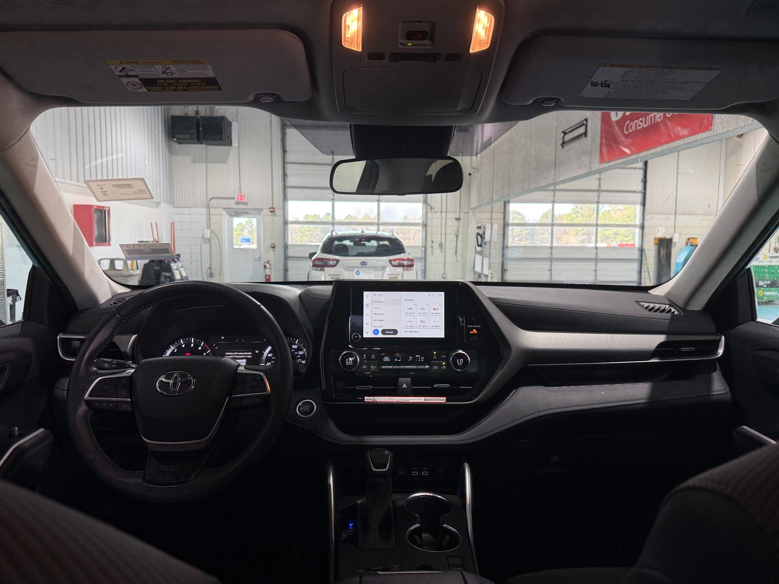 Thumbnail: 2025 Toyota Highlander - 3