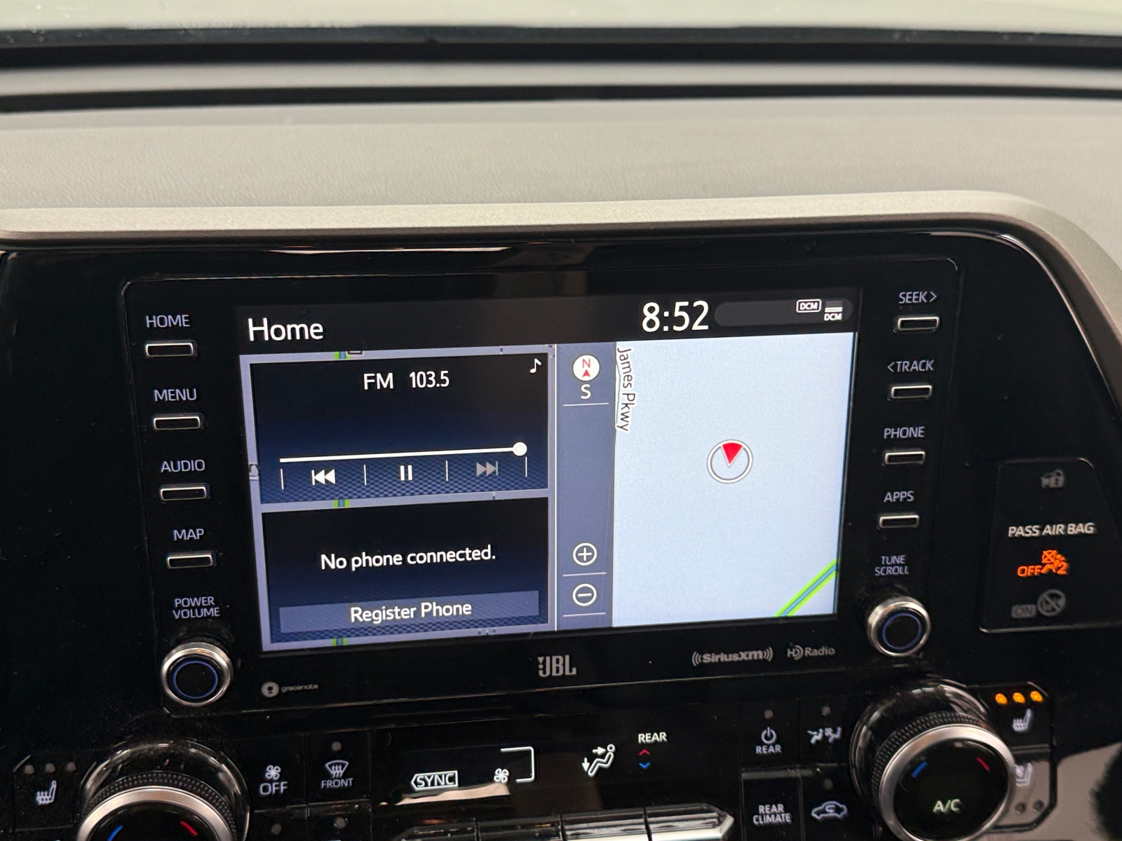 Thumbnail: 2020 Toyota Highlander - 3