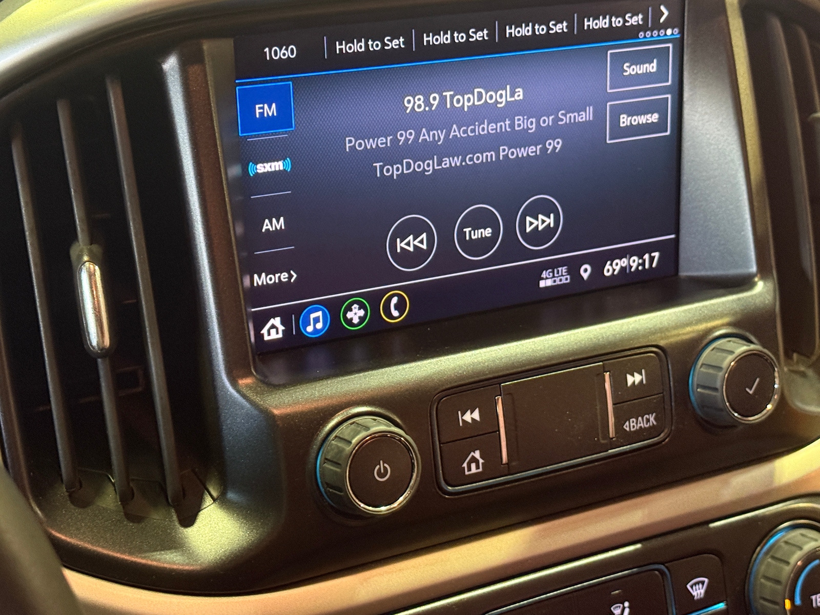 Thumbnail: 2022 Chevrolet Colorado - 4