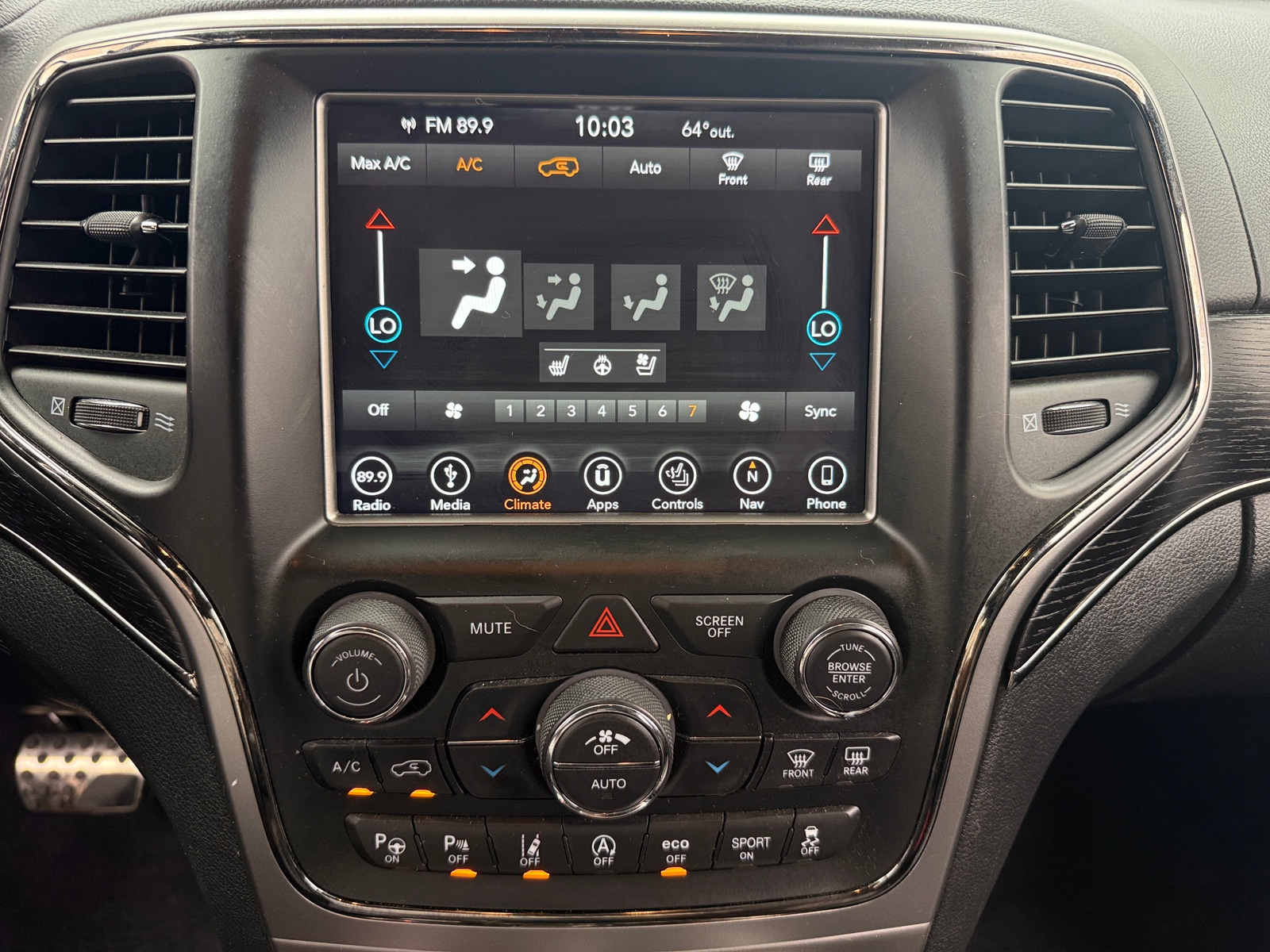 Thumbnail: 2018 Jeep Grand Cherokee - 3