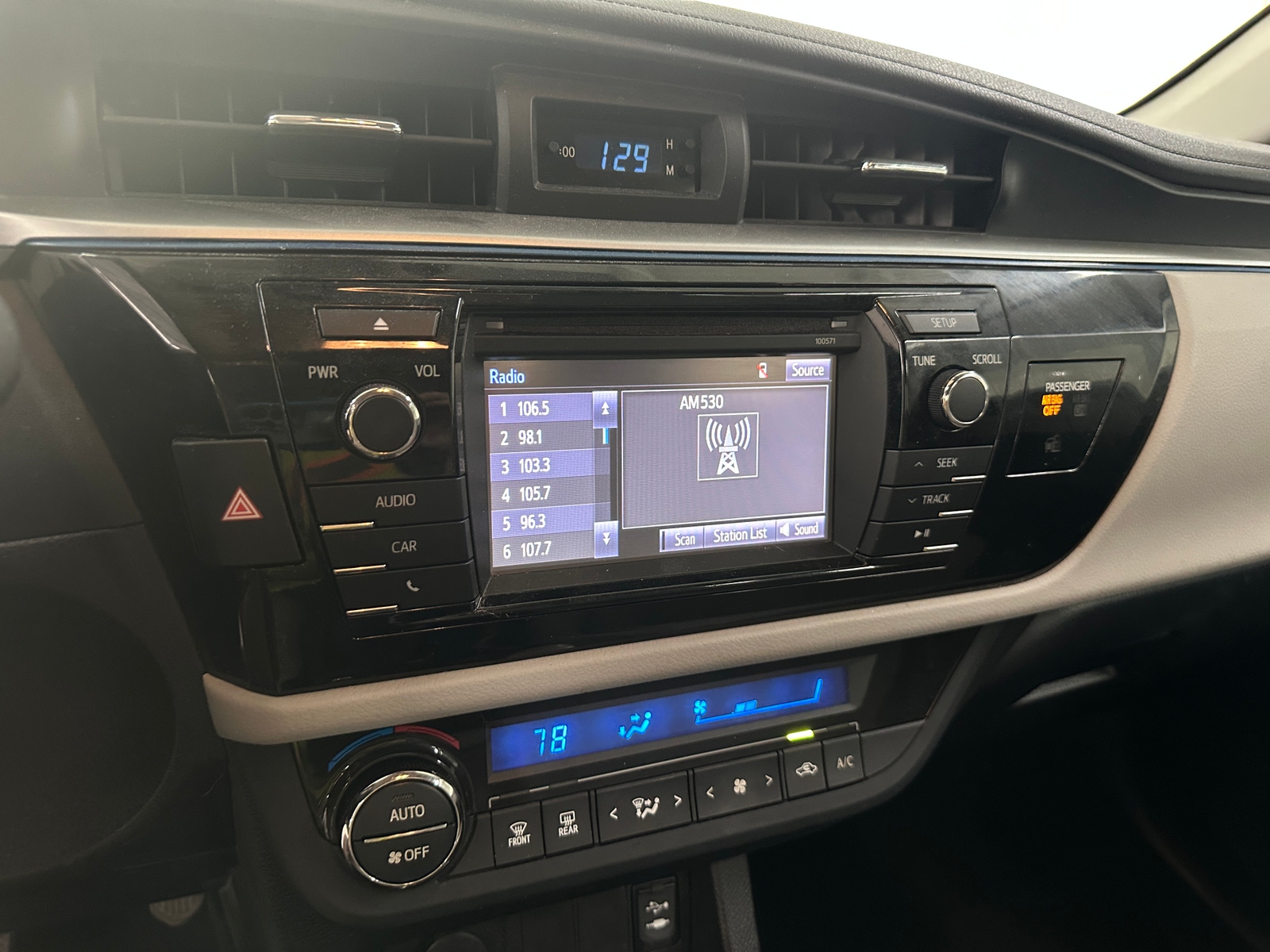 Thumbnail: 2016 Toyota Corolla - 4