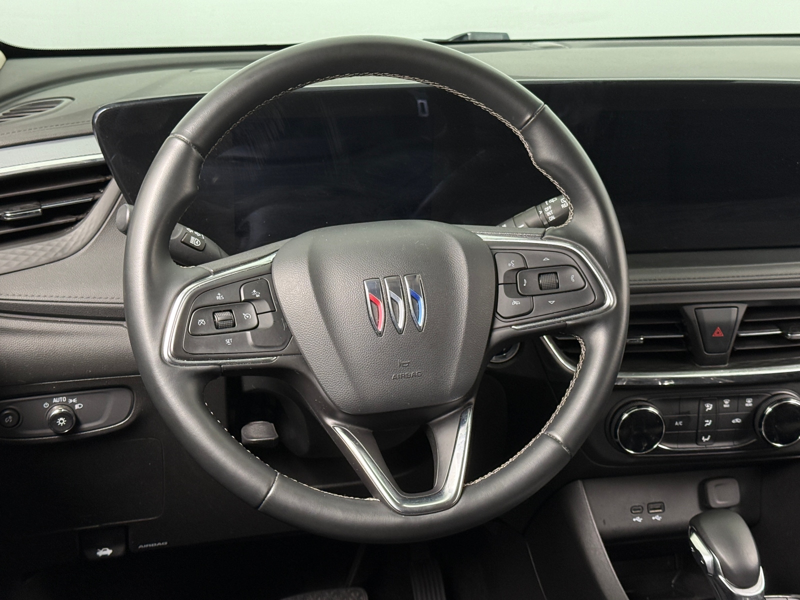Thumbnail: 2025 Buick Encore GX - 4