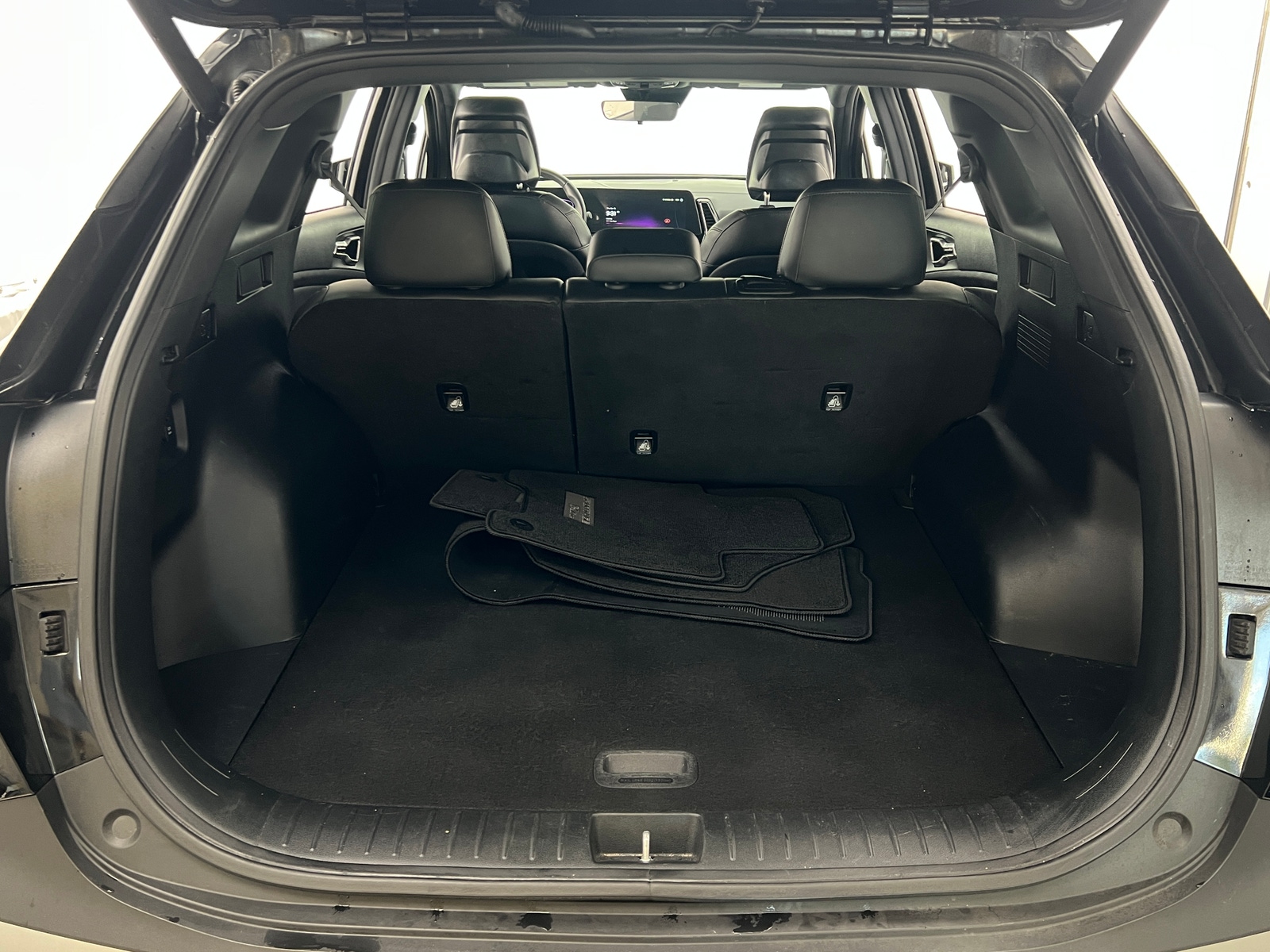 Thumbnail: 2024 Kia Sportage - 6