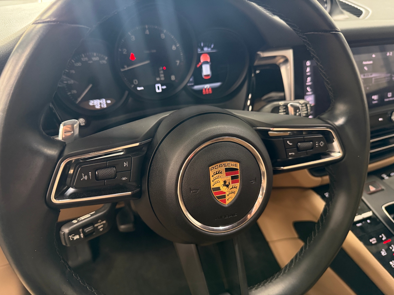 Thumbnail: 2024 Porsche Macan - 4