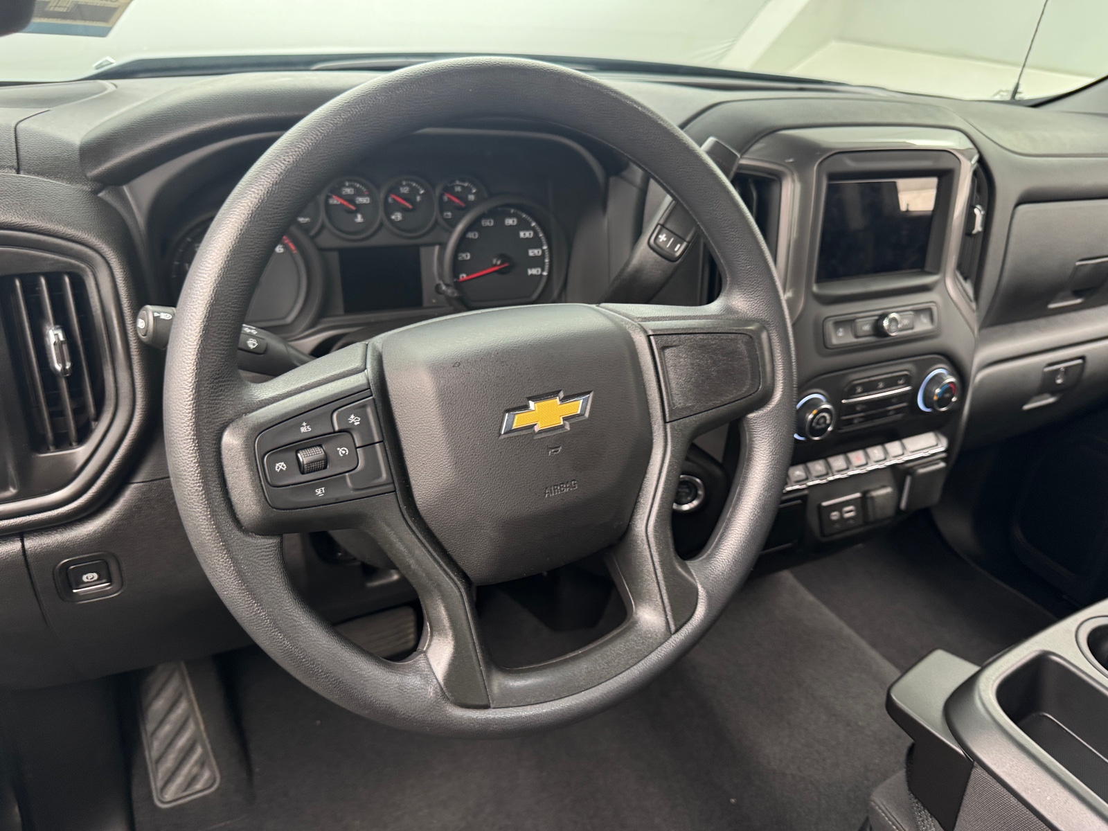 Thumbnail: 2026 Chevrolet Silverado 1500 - 5