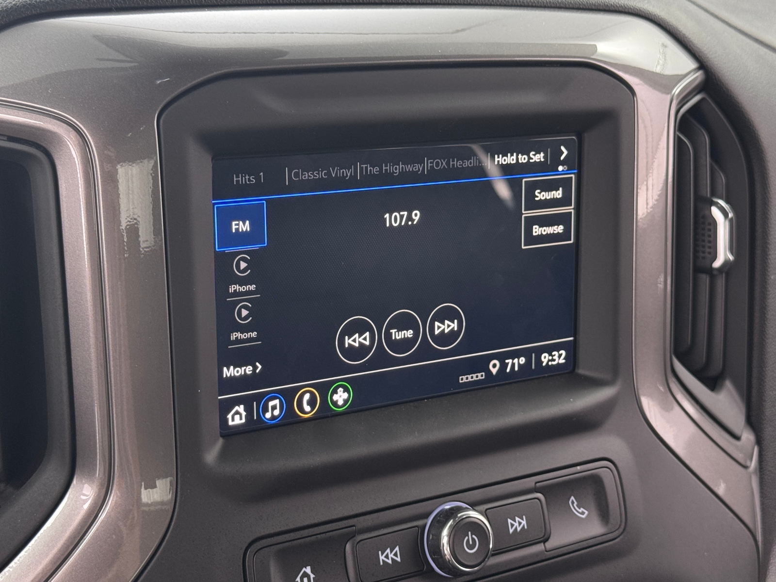 Thumbnail: 2026 Chevrolet Silverado 1500 - 4