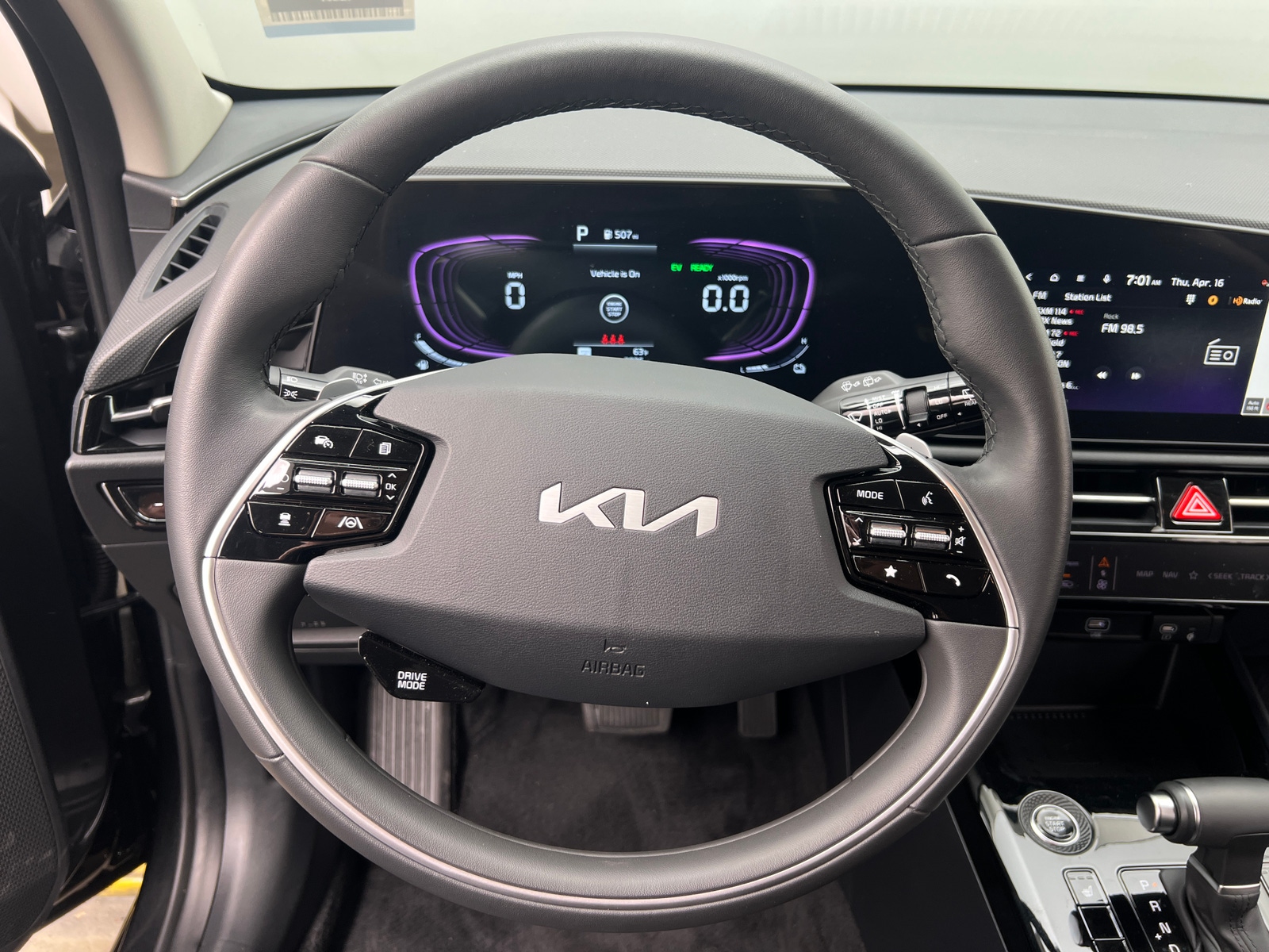 Thumbnail: 2025 Kia Niro - 5