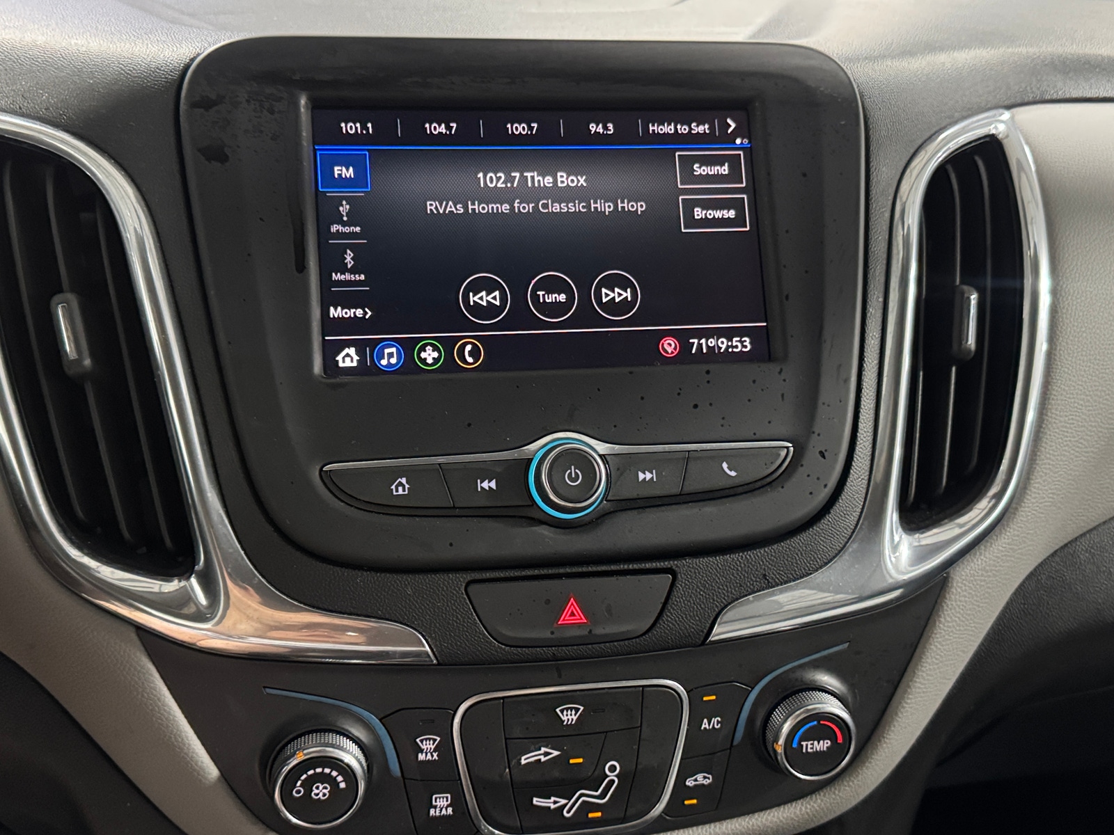 Thumbnail: 2020 Chevrolet Equinox - 4