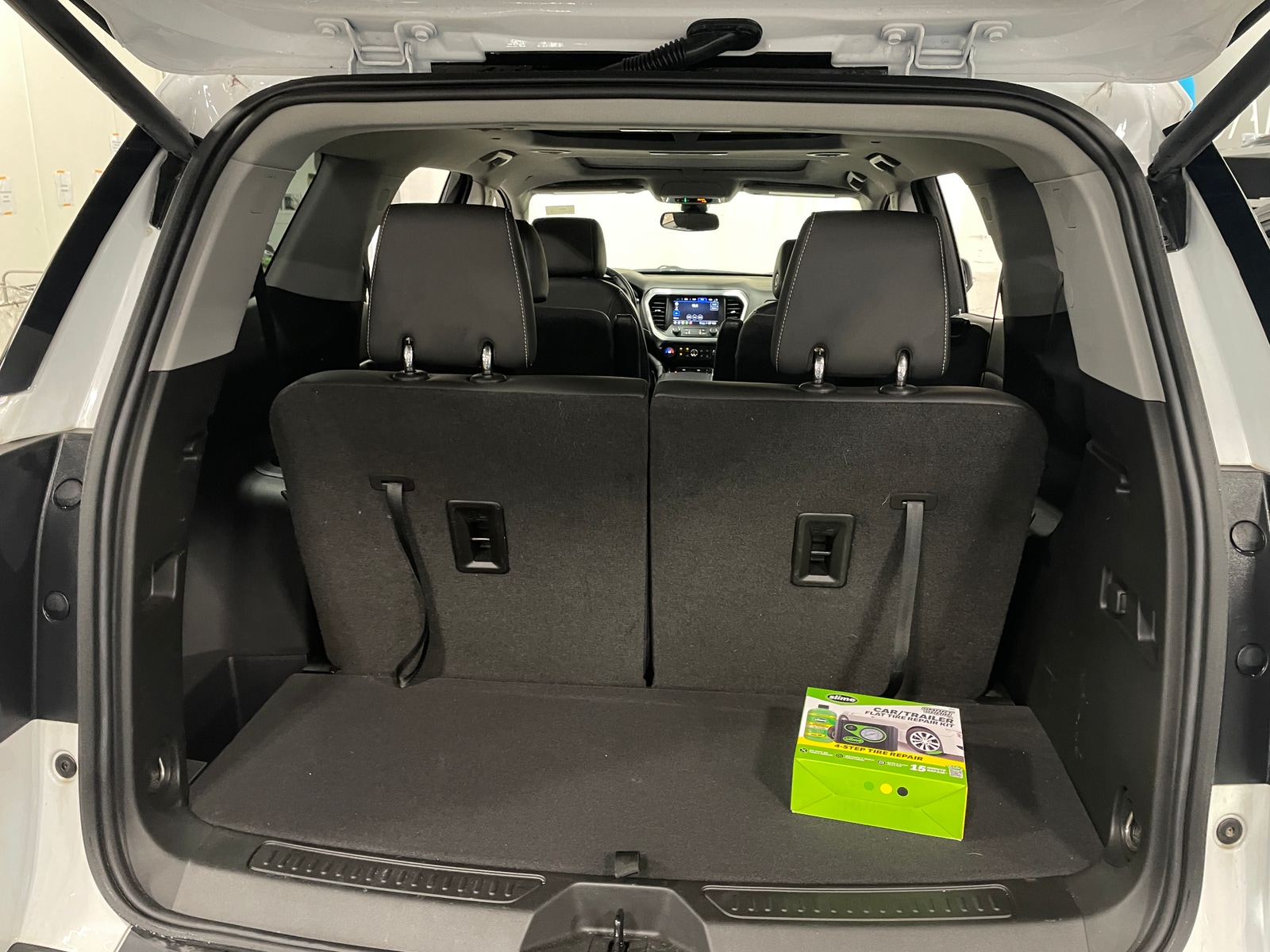 Thumbnail: 2023 GMC Acadia - 6