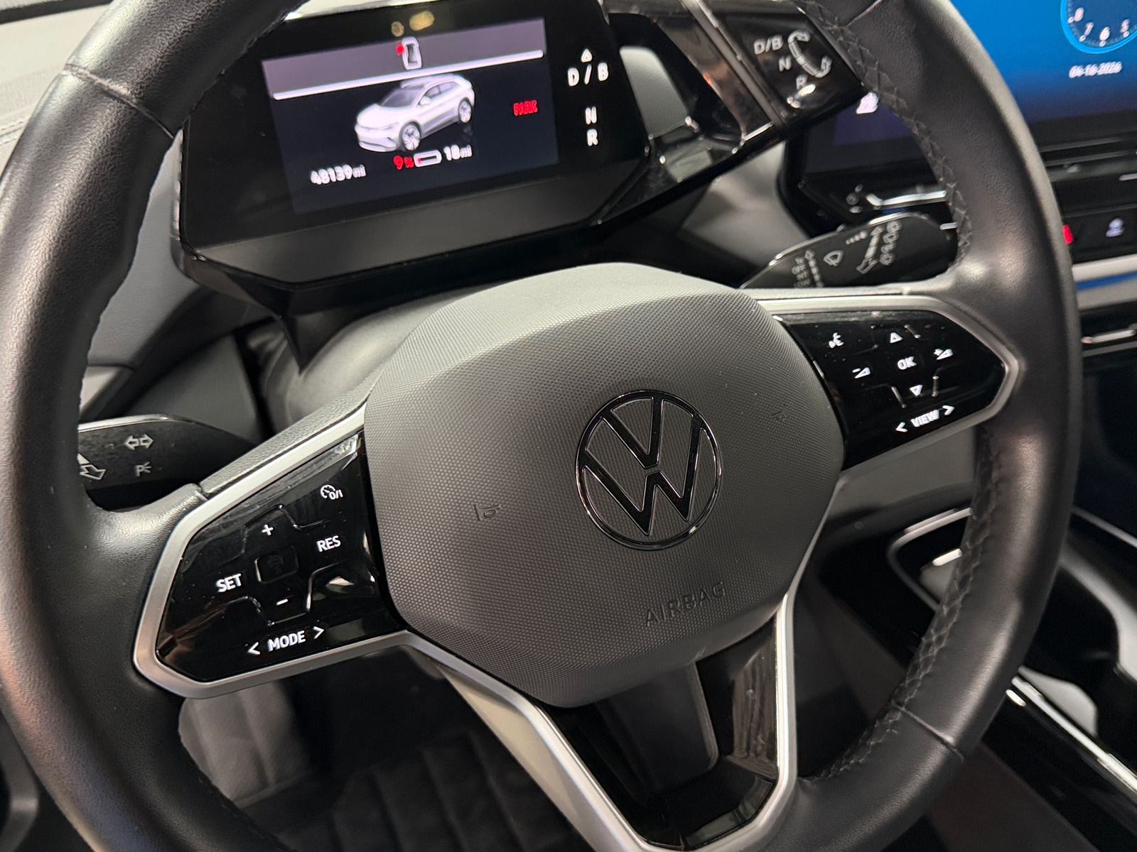 Thumbnail: 2023 Volkswagen ID.4 - 4