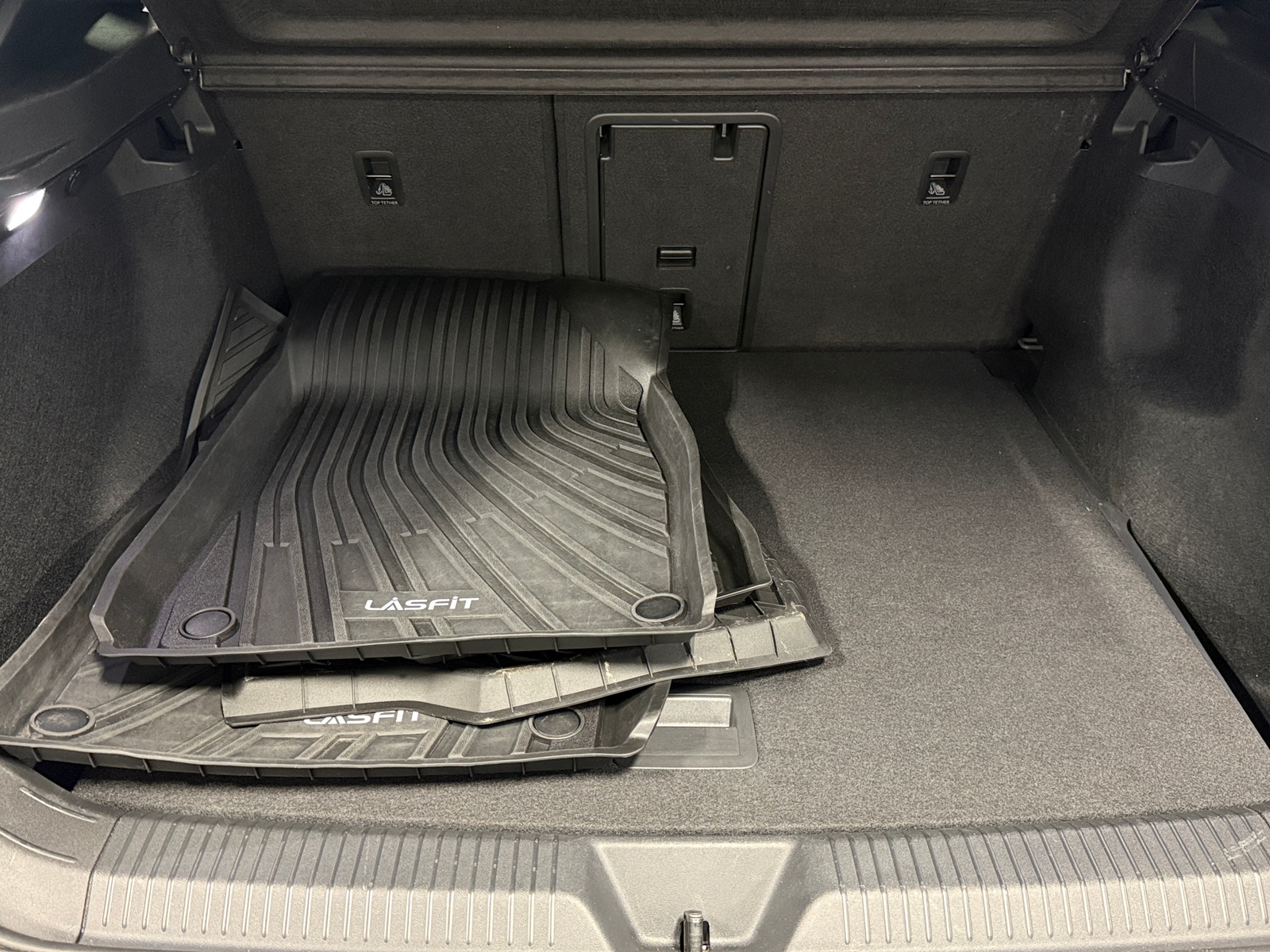 Thumbnail: 2023 Volkswagen ID.4 - 6