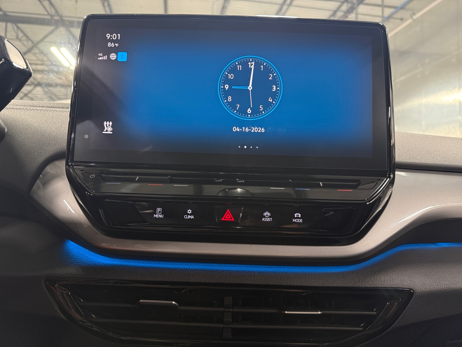 Thumbnail: 2023 Volkswagen ID.4 - 3