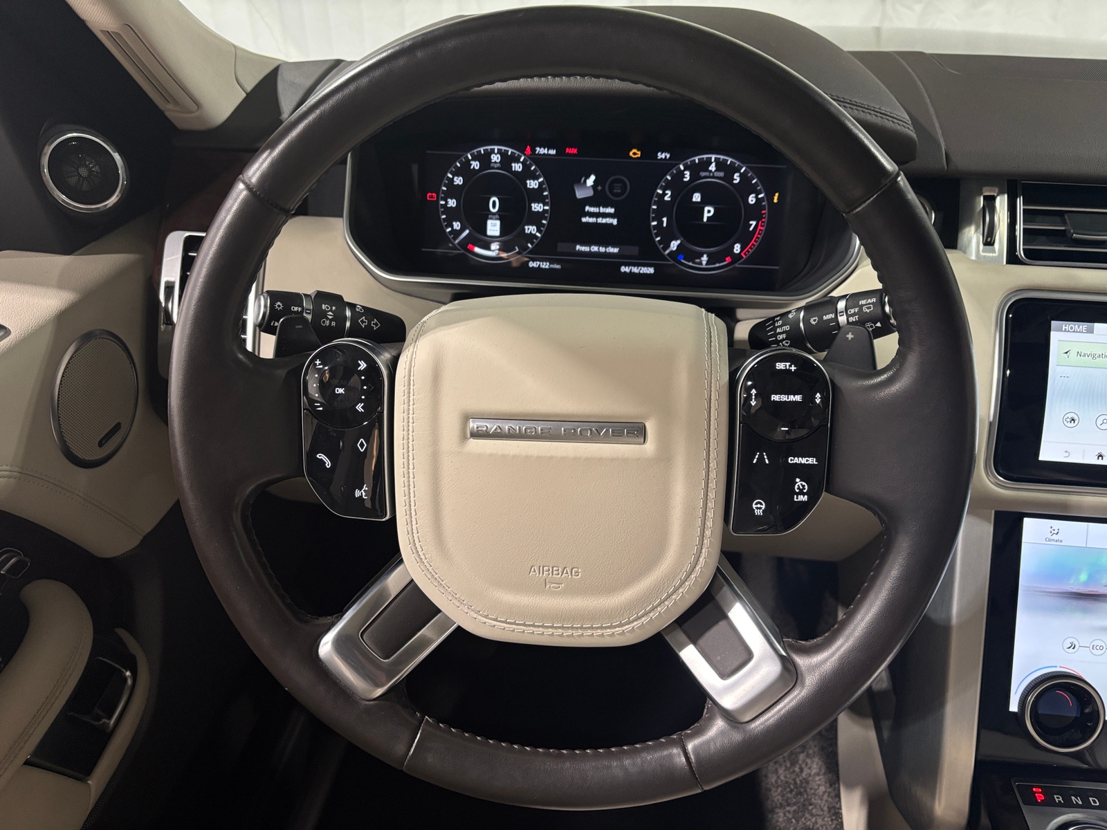 Thumbnail: 2019 Land Rover Range Rover - 4