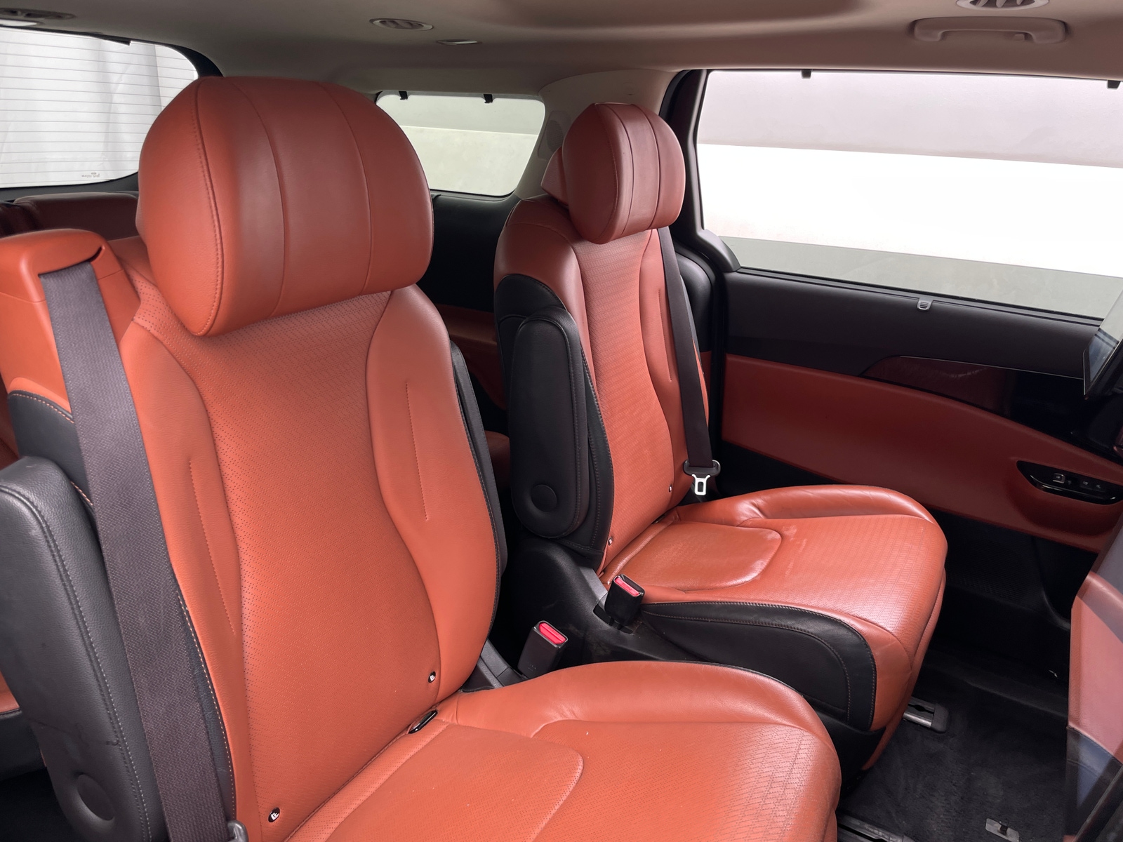 Thumbnail: 2022 Kia Carnival - 5