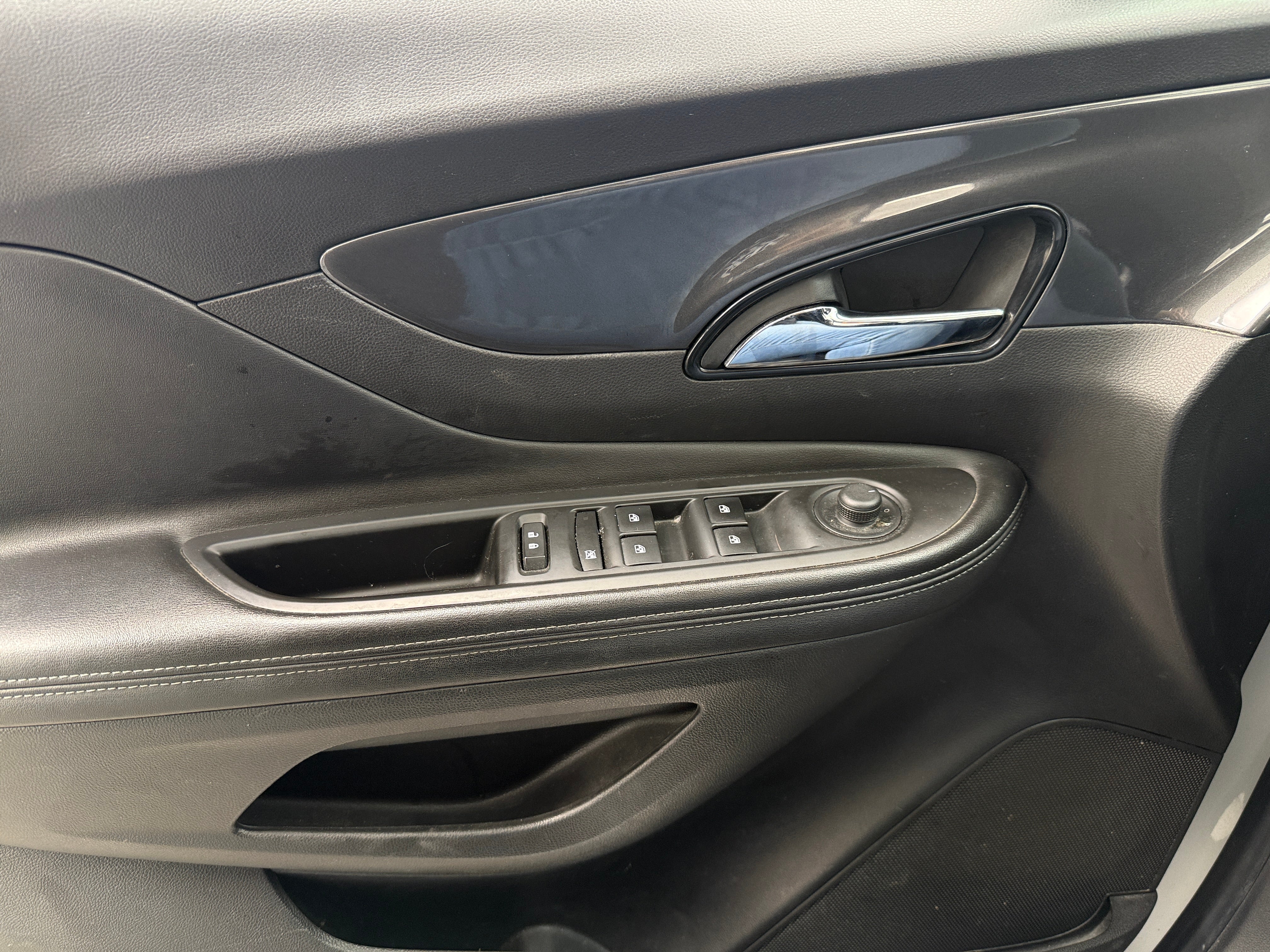 2019 Buick Encore Preferred - Photo 9