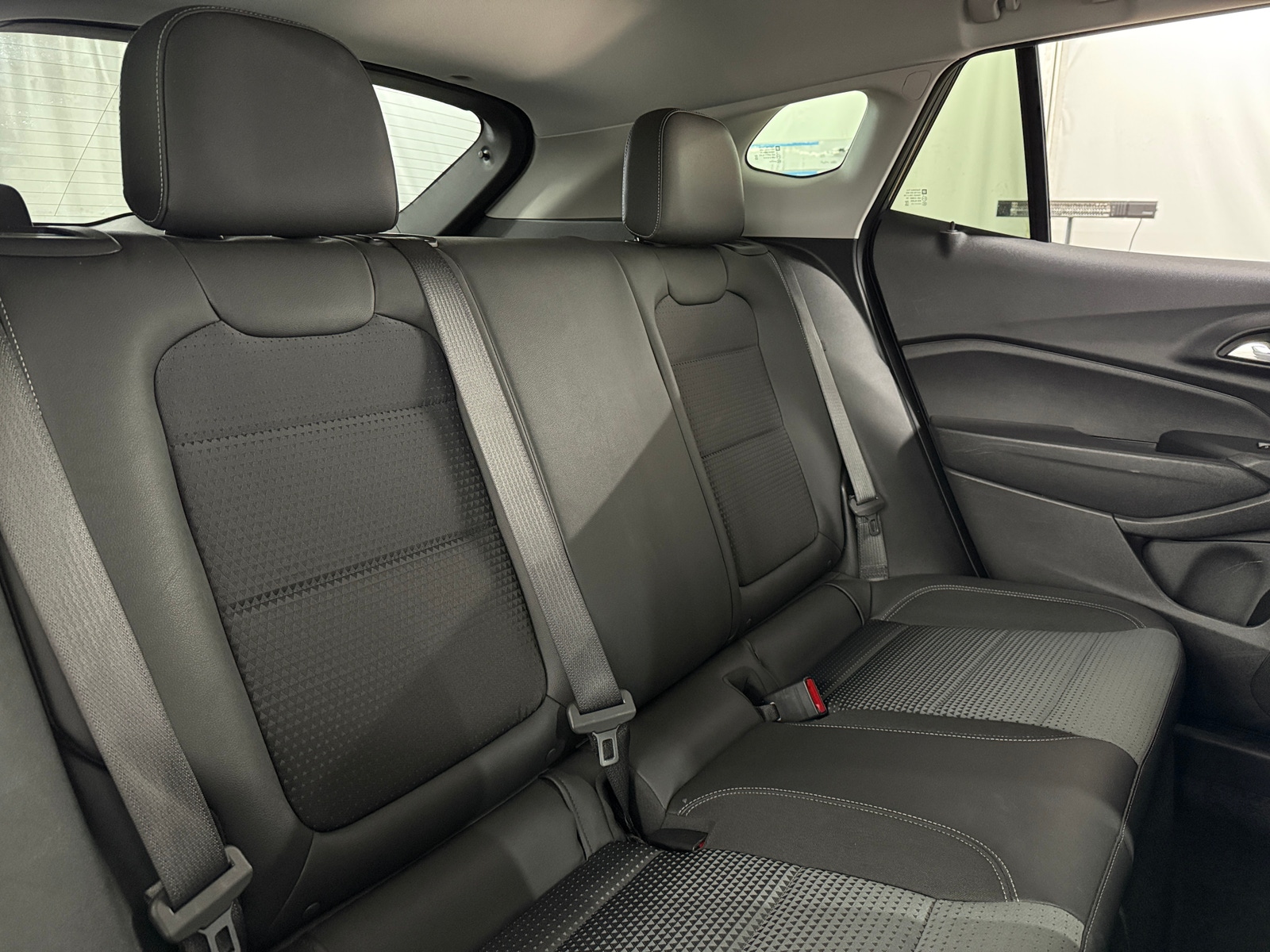 Thumbnail: 2025 Chevrolet Trax - 6