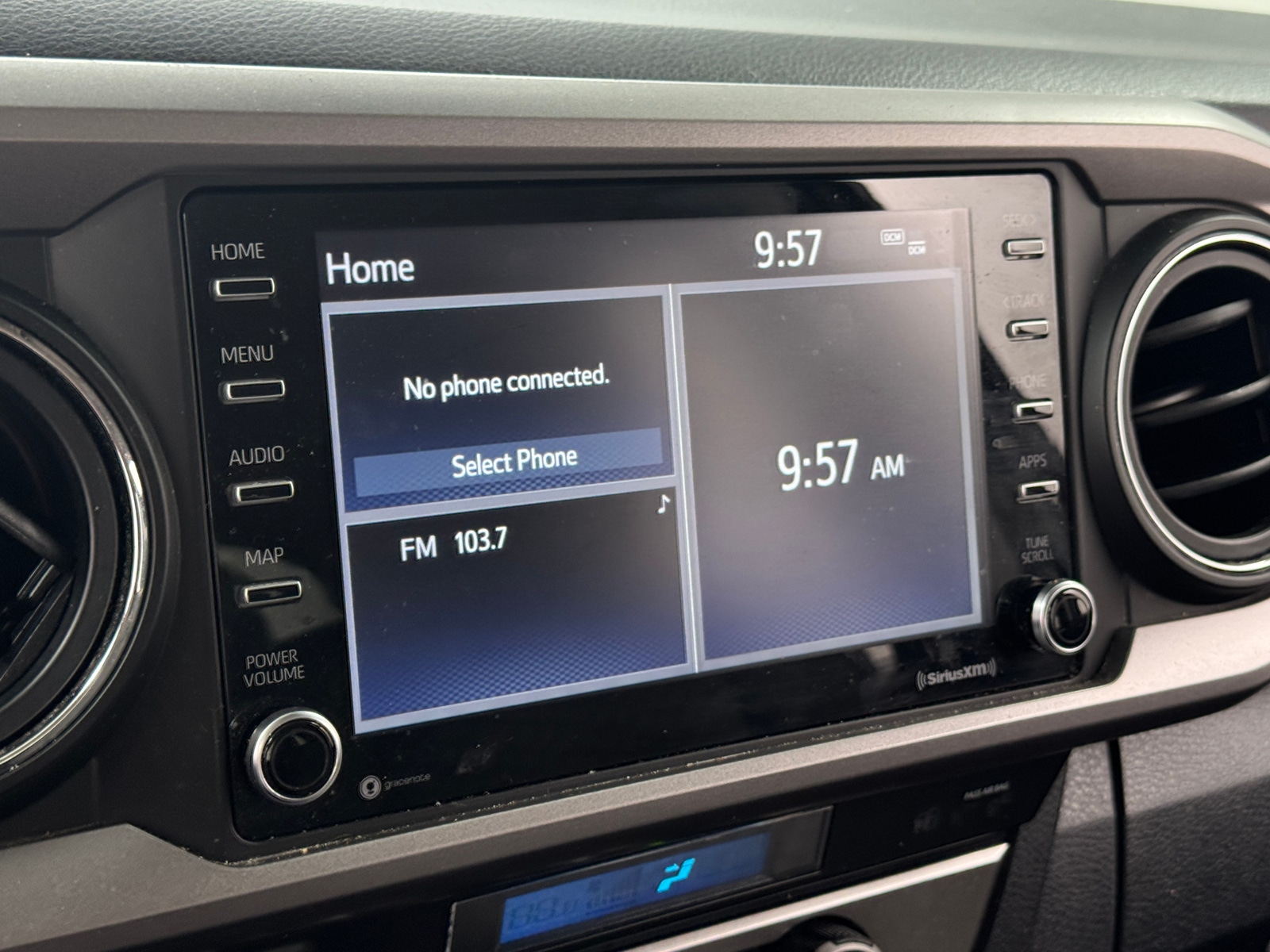 Thumbnail: 2021 Toyota Tacoma - 4