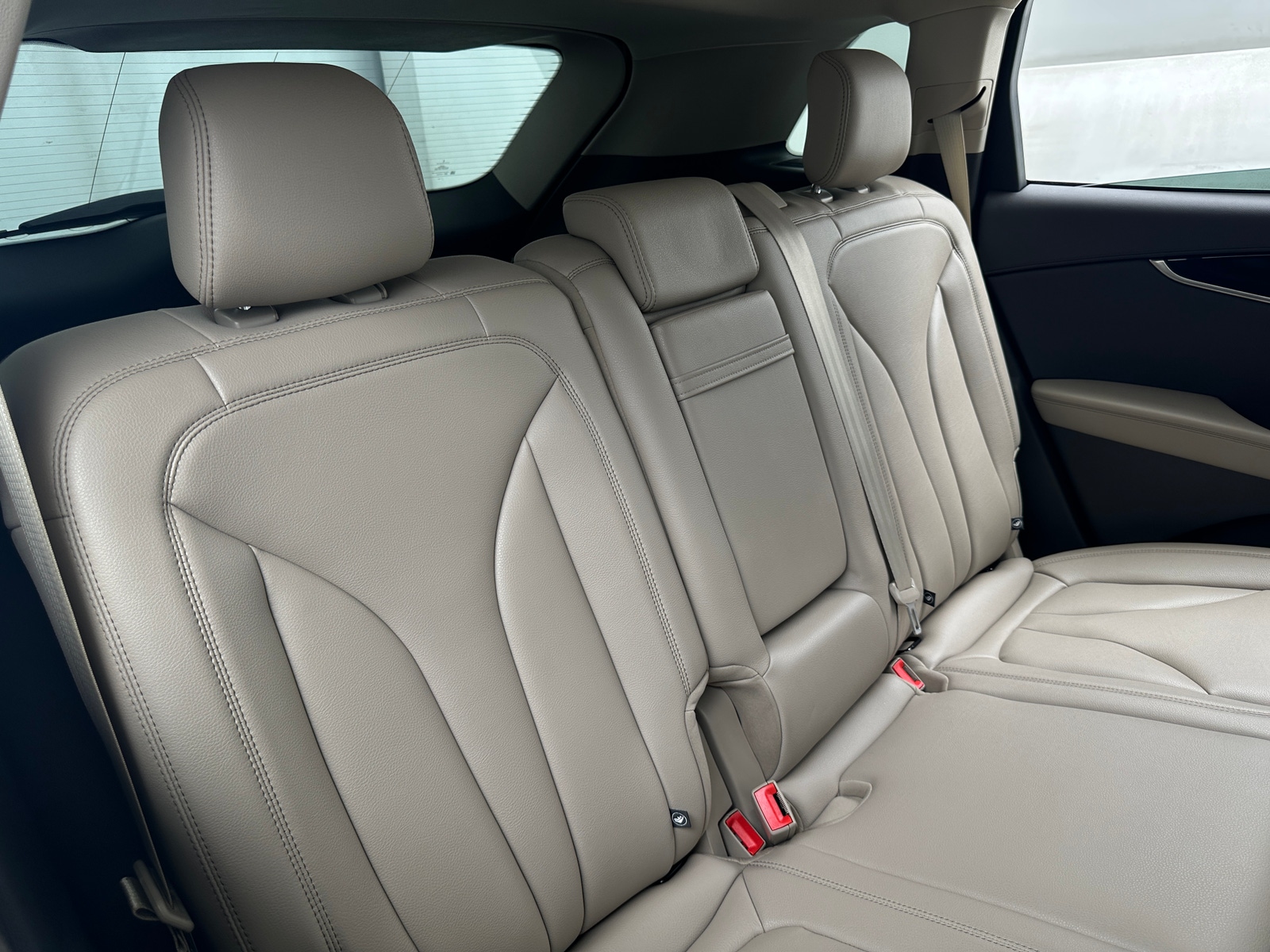 Thumbnail: 2023 Lincoln Nautilus - 5