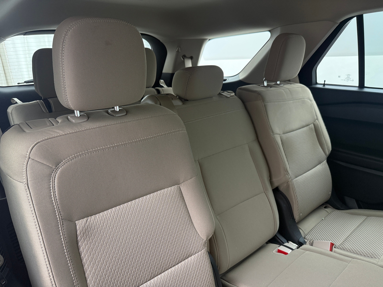 Thumbnail: 2022 Ford Explorer - 6