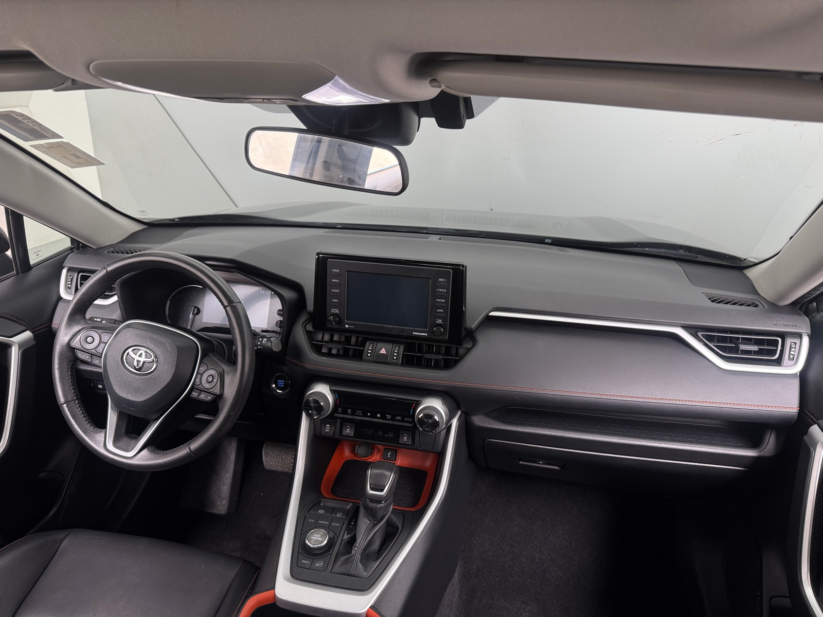 Thumbnail: 2022 Toyota RAV4 - 2