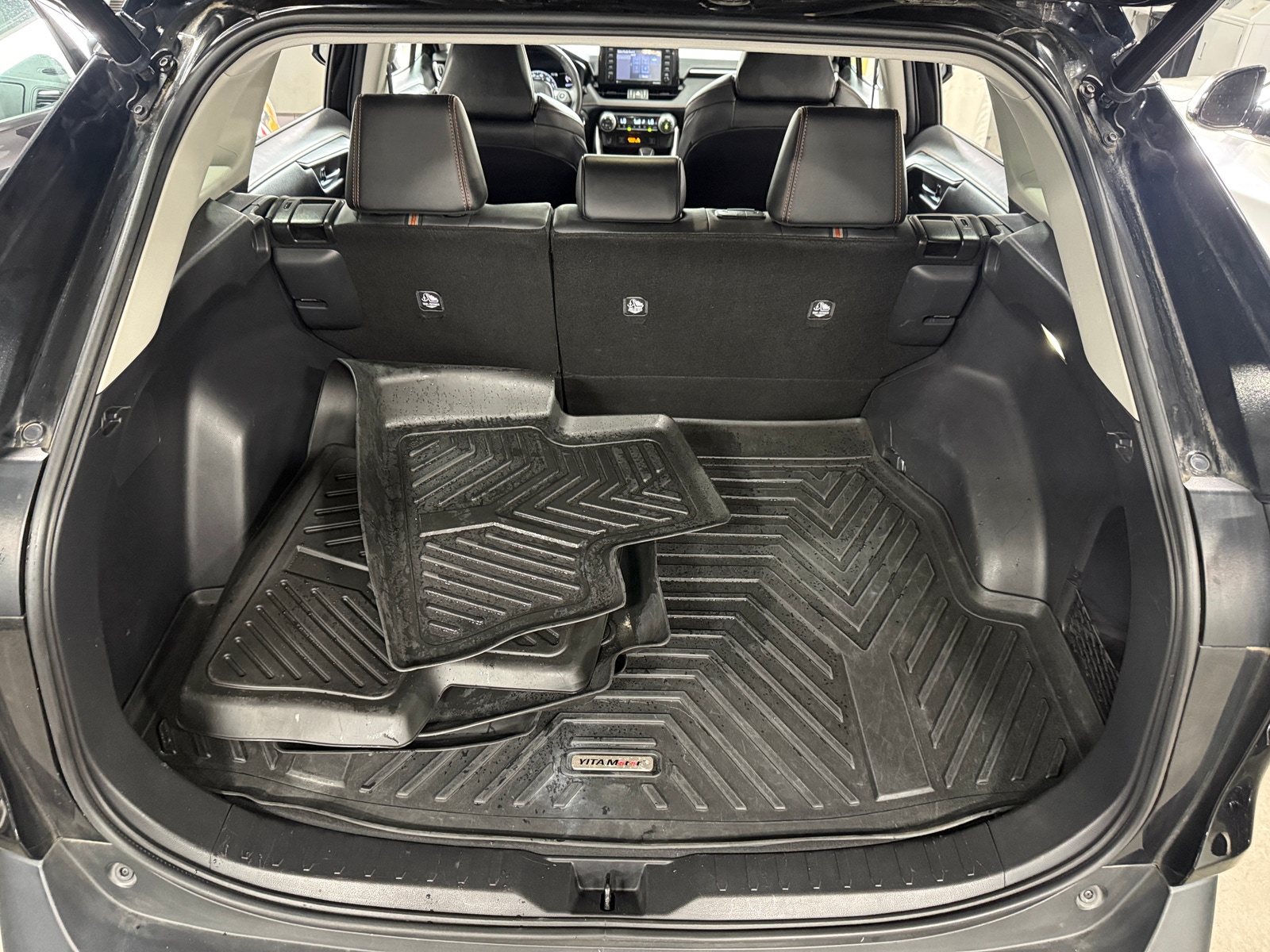 Thumbnail: 2022 Toyota RAV4 - 6