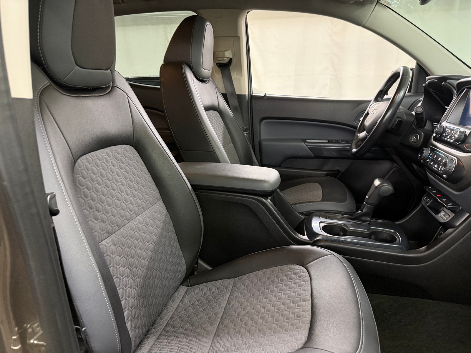 Thumbnail: 2016 Chevrolet Colorado - 2