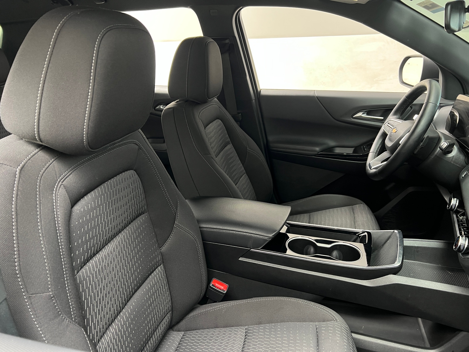 Thumbnail: 2025 Chevrolet Equinox - 2