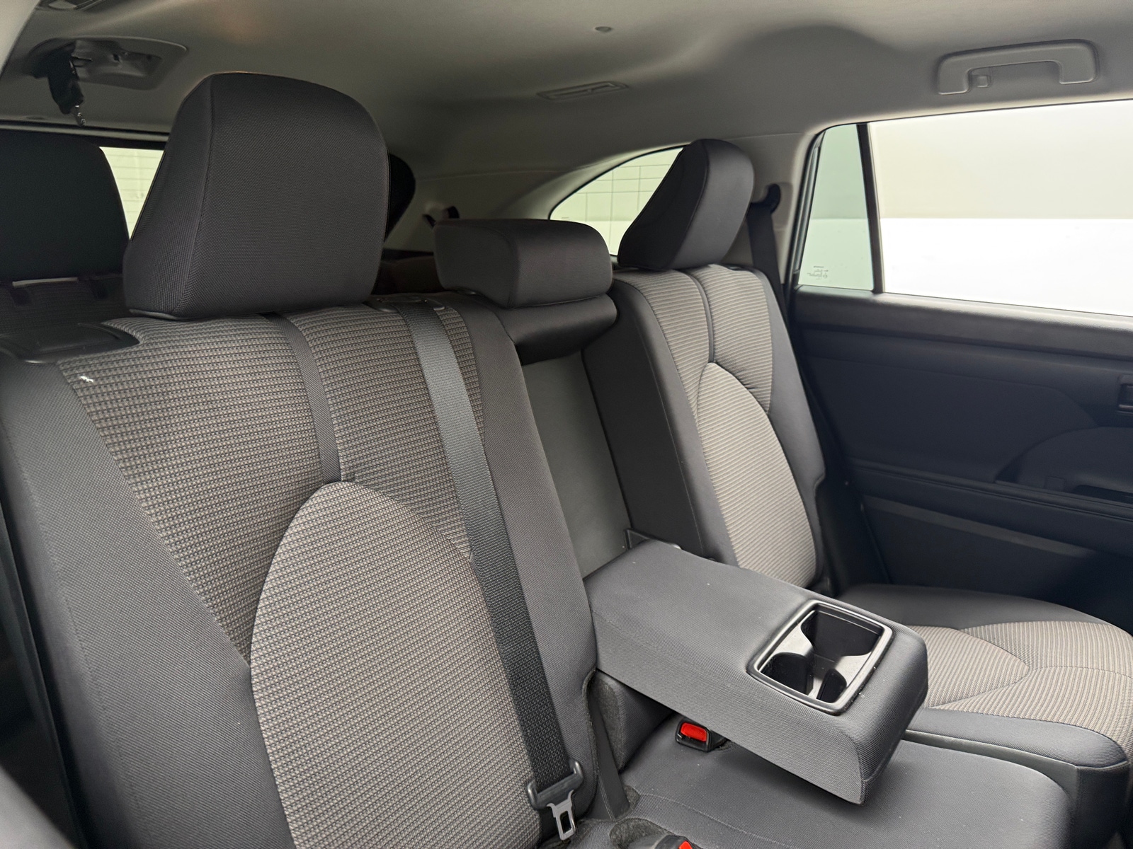 Thumbnail: 2025 Toyota Highlander - 6
