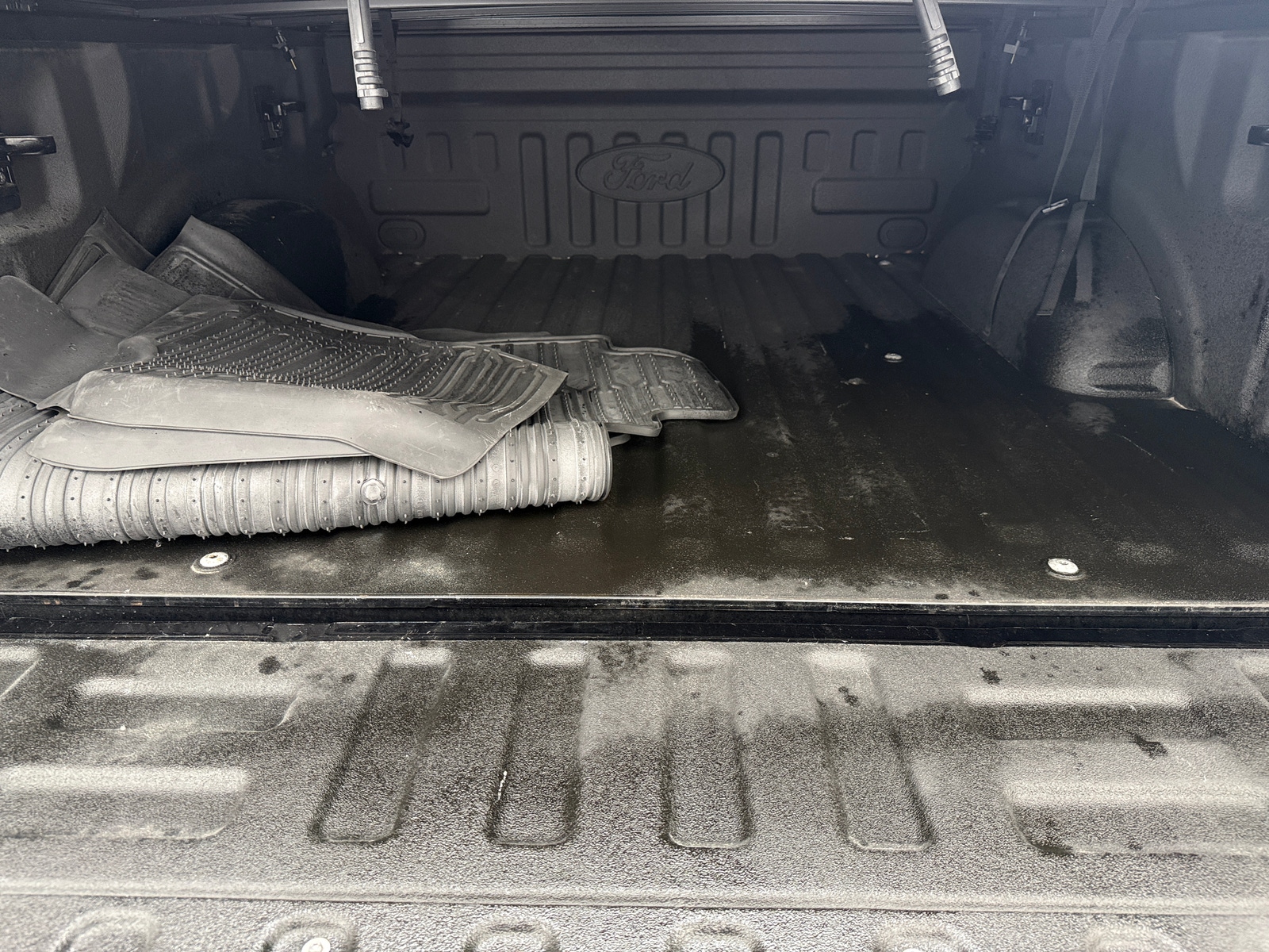 Thumbnail: 2020 Ford Econoline - 7