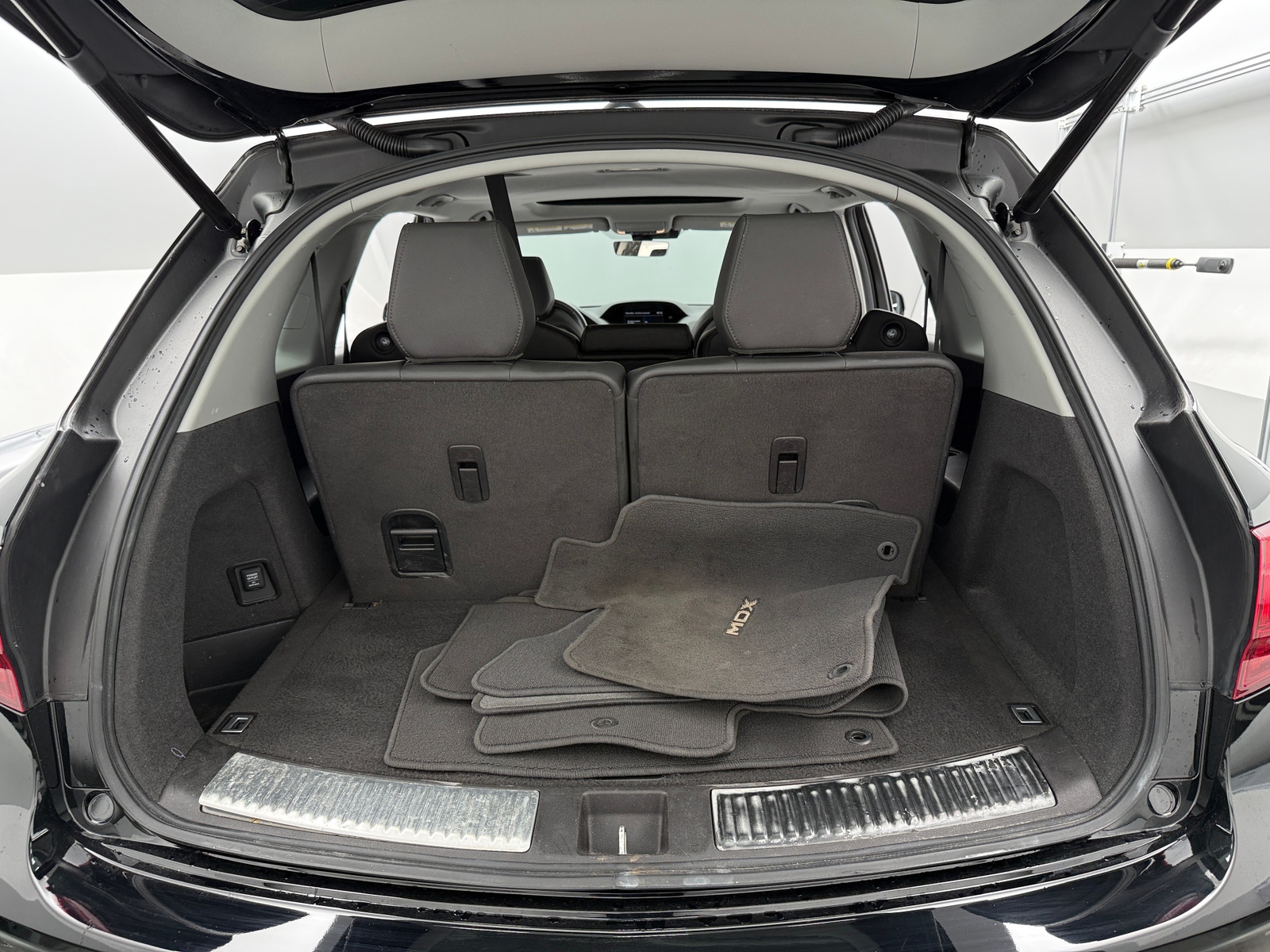 Thumbnail: 2018 Acura MDX - 6