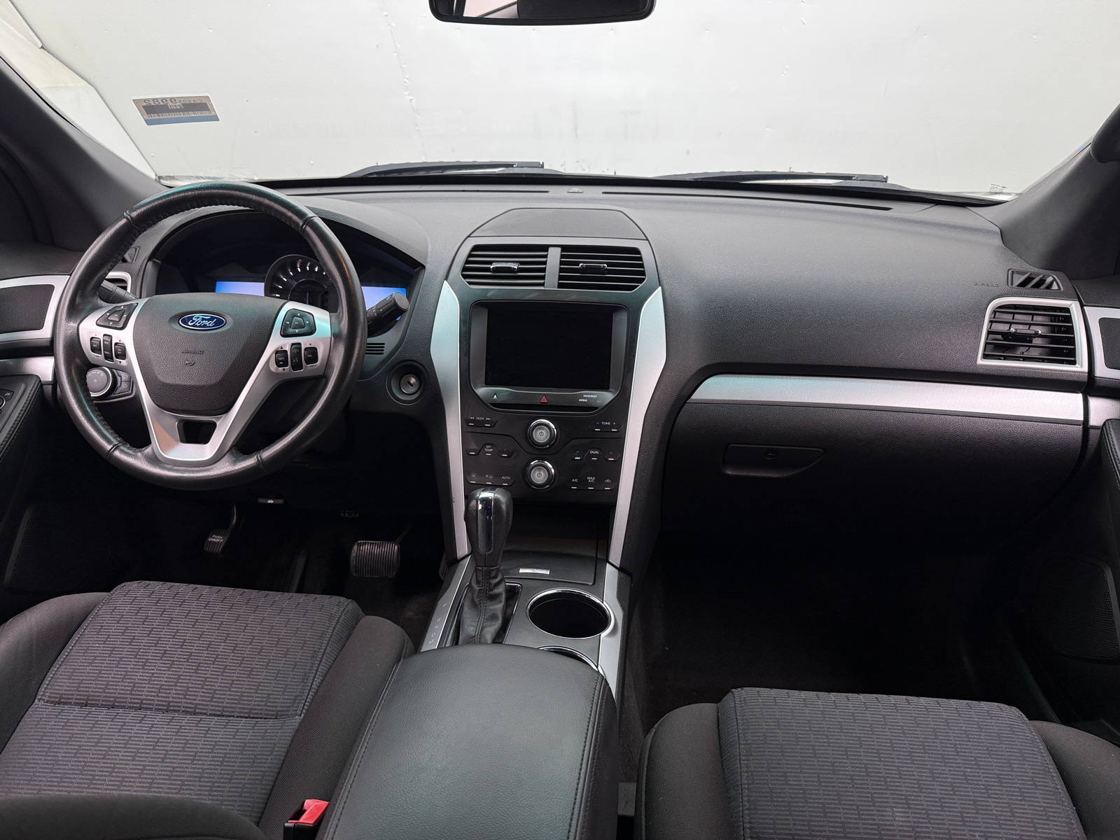 Thumbnail: 2013 Ford Explorer - 3